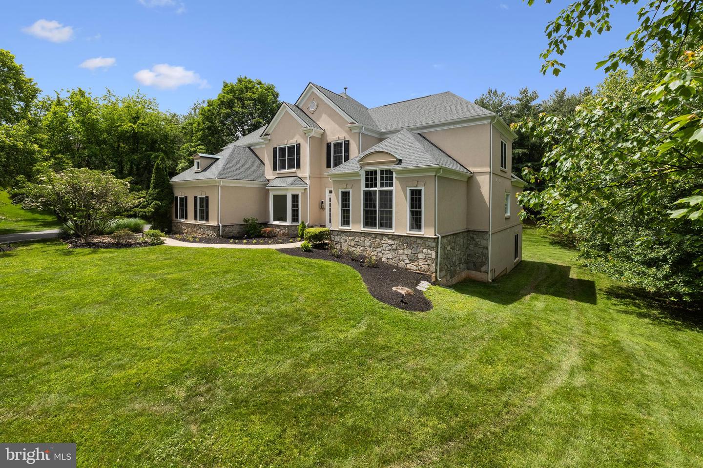 1418 WOODHURST BLVD, MCLEAN, Virginia 22102, 6 Bedrooms Bedrooms, ,5 BathroomsBathrooms,Residential,For sale,1418 WOODHURST BLVD,VAFX2236692 MLS # VAFX2236692
