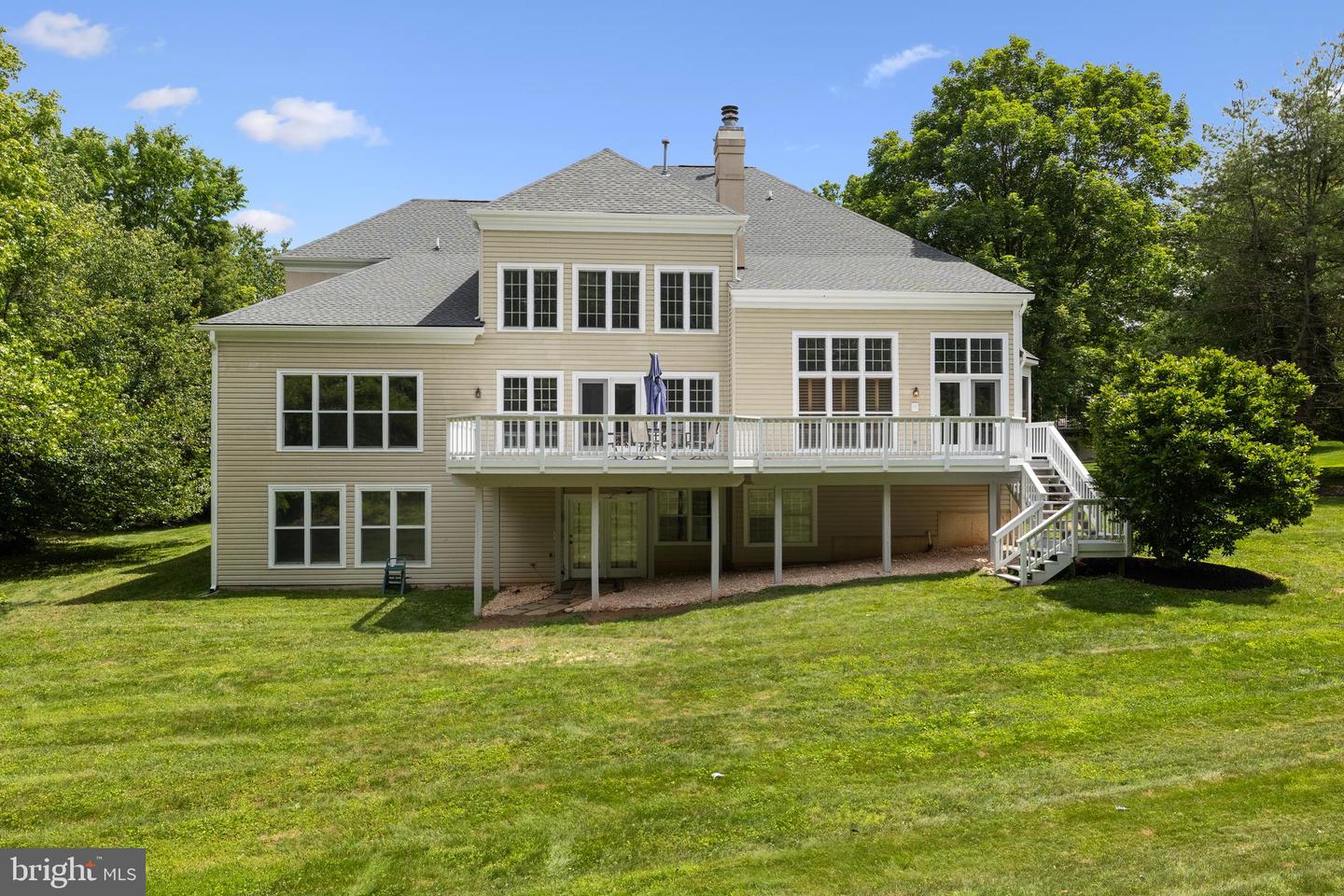 1418 WOODHURST BLVD, MCLEAN, Virginia 22102, 6 Bedrooms Bedrooms, ,5 BathroomsBathrooms,Residential,For sale,1418 WOODHURST BLVD,VAFX2236692 MLS # VAFX2236692