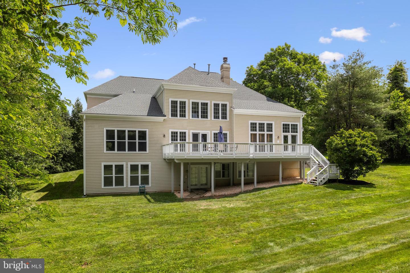 1418 WOODHURST BLVD, MCLEAN, Virginia 22102, 6 Bedrooms Bedrooms, ,5 BathroomsBathrooms,Residential,For sale,1418 WOODHURST BLVD,VAFX2236692 MLS # VAFX2236692