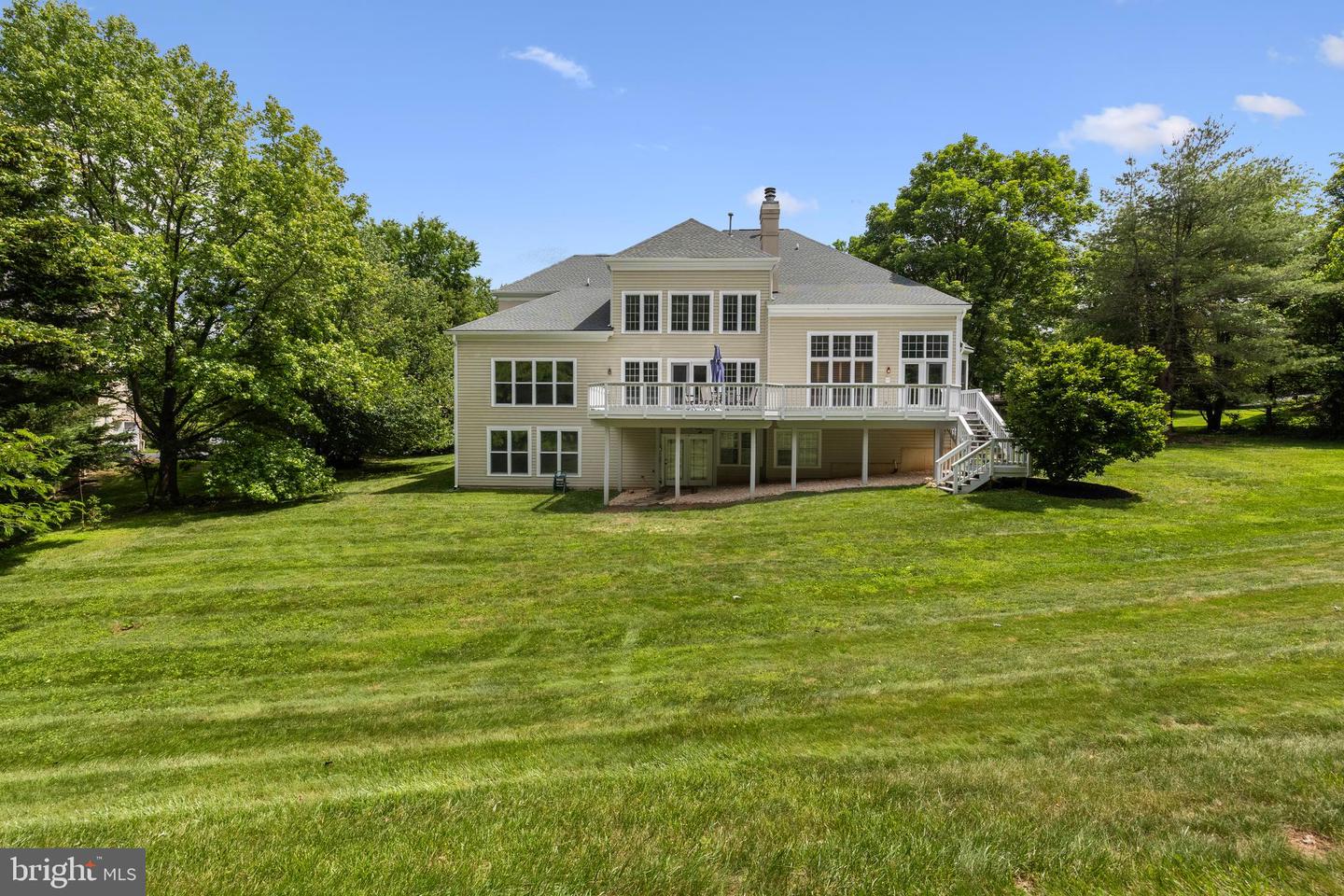 1418 WOODHURST BLVD, MCLEAN, Virginia 22102, 6 Bedrooms Bedrooms, ,5 BathroomsBathrooms,Residential,For sale,1418 WOODHURST BLVD,VAFX2236692 MLS # VAFX2236692