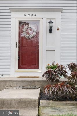 6504 OLD CARRIAGE LN, ALEXANDRIA, Virginia 22315, 3 Bedrooms Bedrooms, ,1 BathroomBathrooms,Residential,For sale,6504 OLD CARRIAGE LN,VAFX2238054 MLS # VAFX2238054