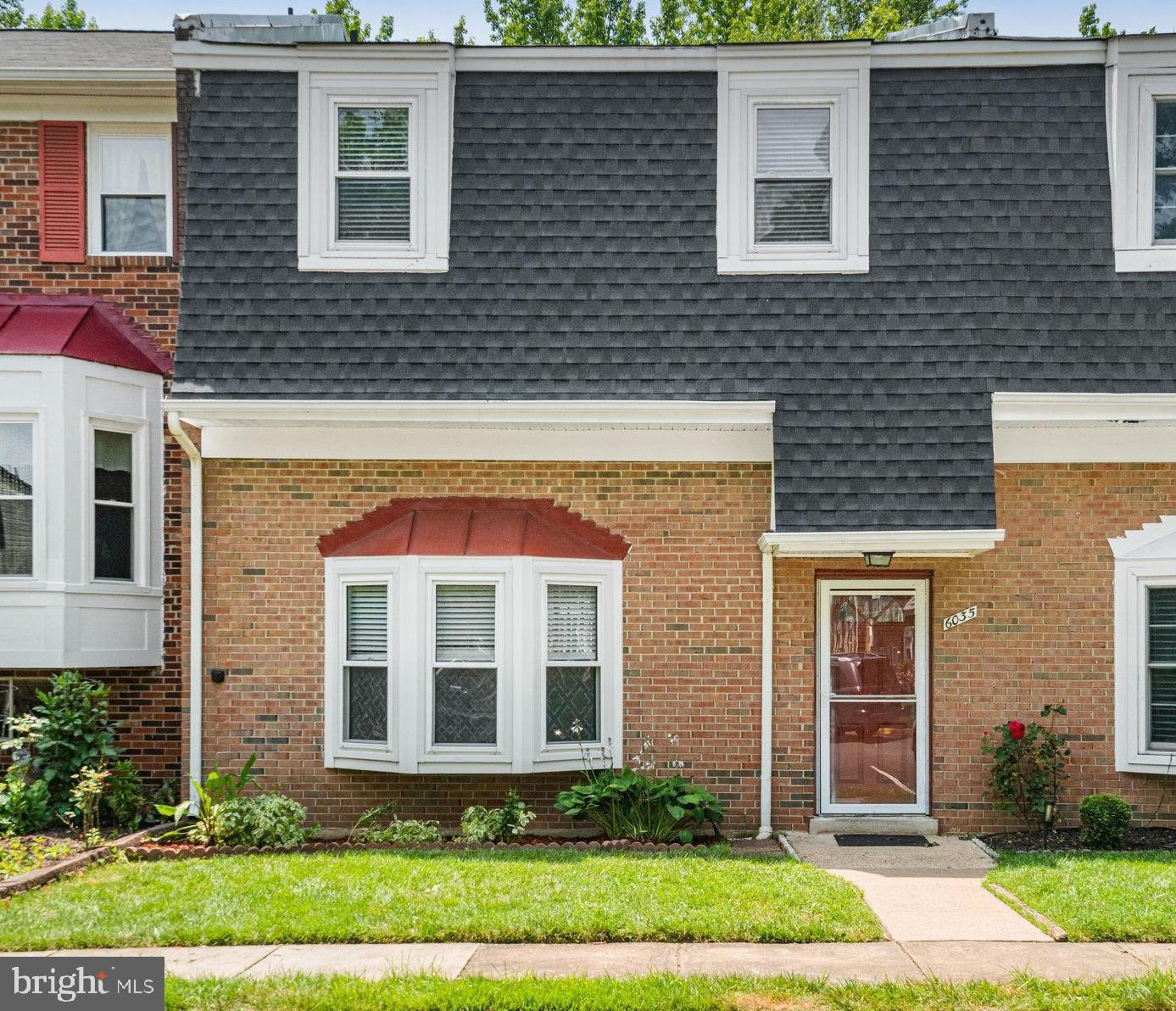 6035 LIBERTY BELL CT, BURKE, Virginia 22015, 3 Bedrooms Bedrooms, ,3 BathroomsBathrooms,Residential,For sale,6035 LIBERTY BELL CT,VAFX2239158 MLS # VAFX2239158