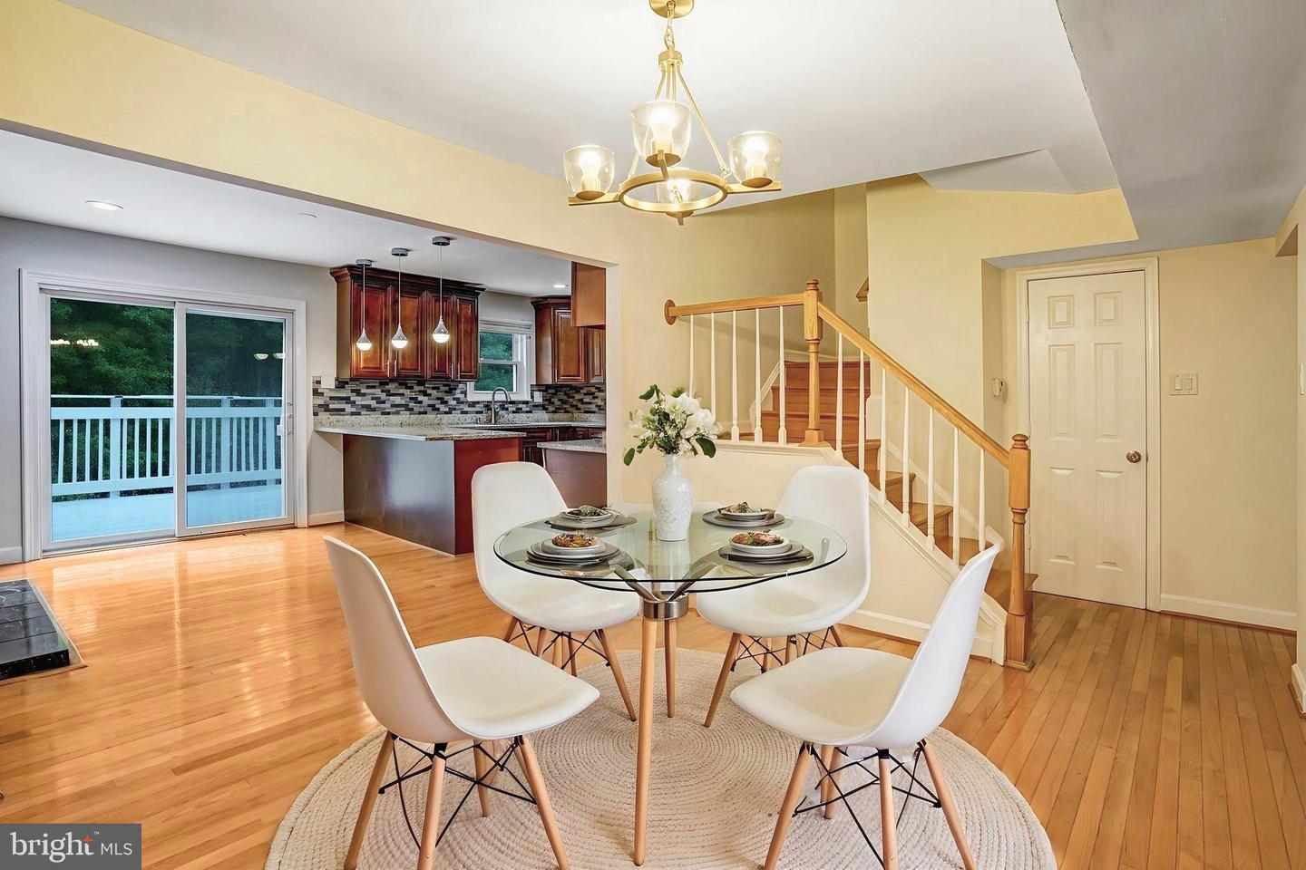 6035 LIBERTY BELL CT, BURKE, Virginia 22015, 3 Bedrooms Bedrooms, ,3 BathroomsBathrooms,Residential,For sale,6035 LIBERTY BELL CT,VAFX2239158 MLS # VAFX2239158
