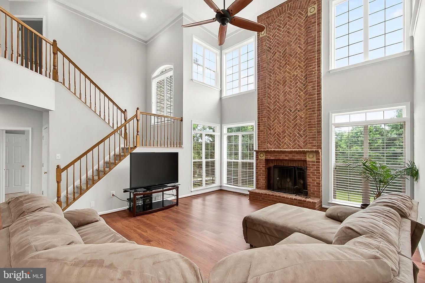 5548 EISELEY CT, WARRENTON, Virginia 20187, 5 Bedrooms Bedrooms, ,4 BathroomsBathrooms,Residential,For sale,5548 EISELEY CT,VAFQ2016616 MLS # VAFQ2016616