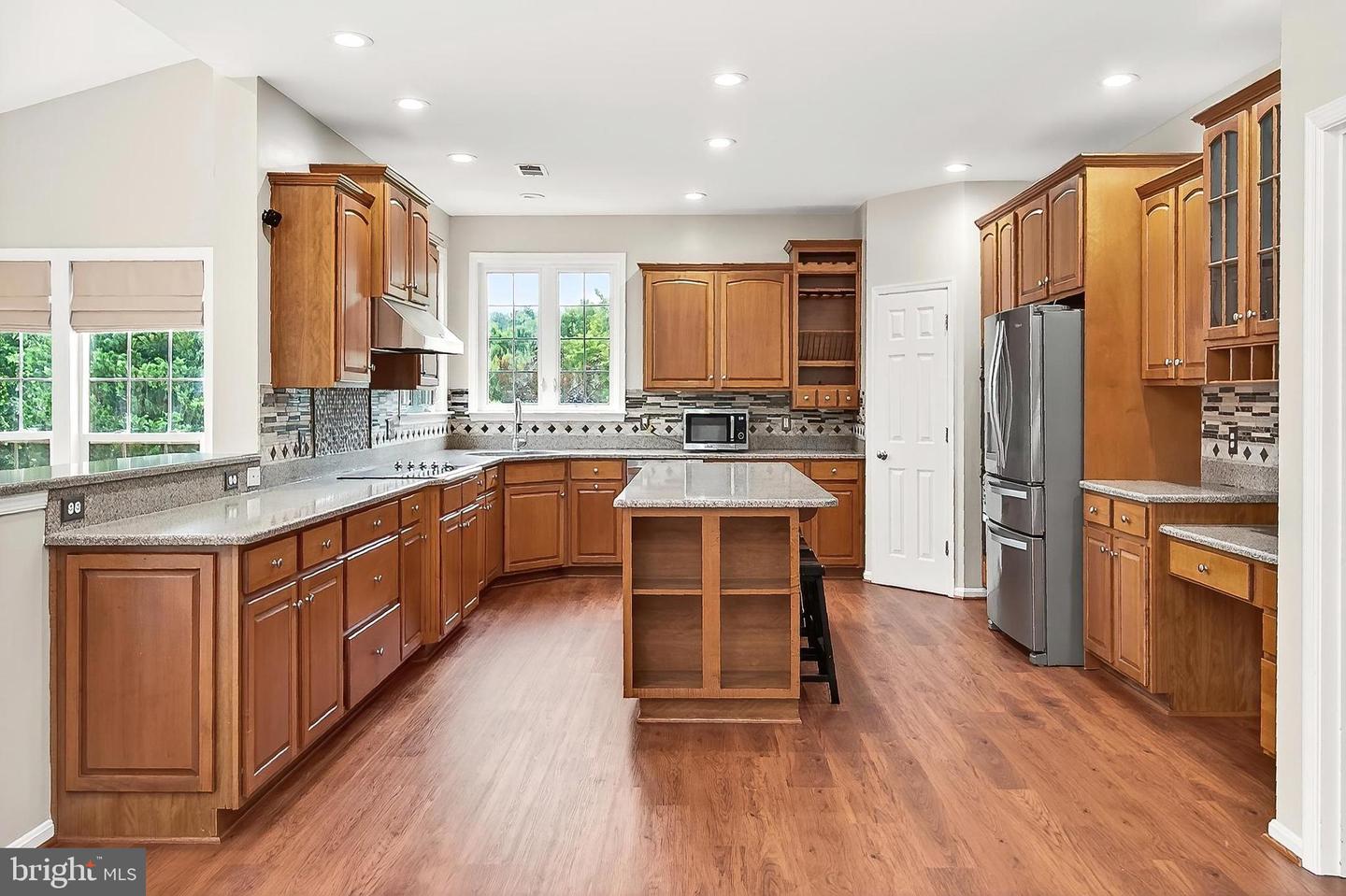 5548 EISELEY CT, WARRENTON, Virginia 20187, 5 Bedrooms Bedrooms, ,4 BathroomsBathrooms,Residential,For sale,5548 EISELEY CT,VAFQ2016616 MLS # VAFQ2016616