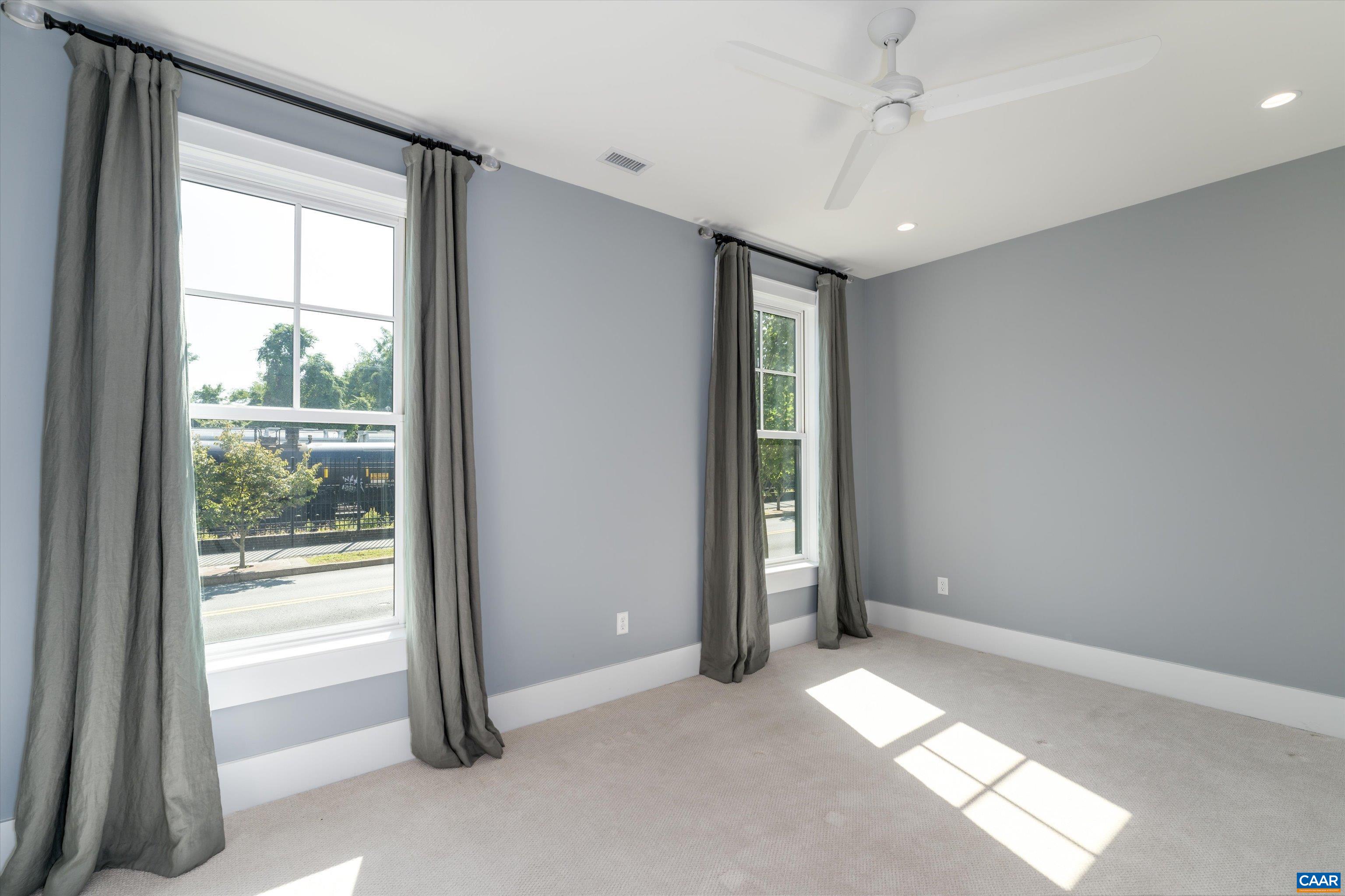 1075 E WATER ST, CHARLOTTESVILLE, Virginia 22902, 3 Bedrooms Bedrooms, ,3 BathroomsBathrooms,Residential,1075 E WATER ST,666458 MLS # 666458