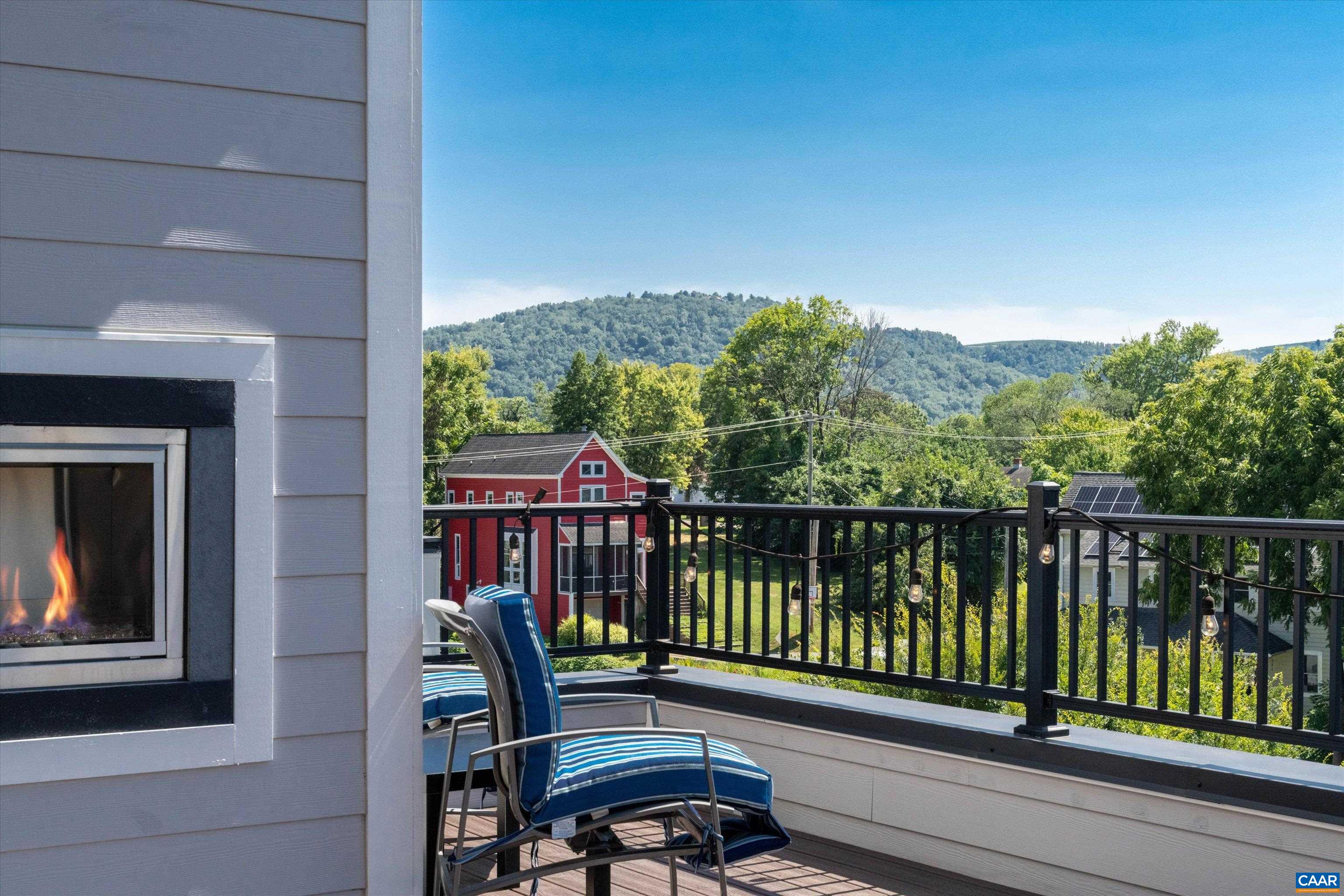 1075 E WATER ST, CHARLOTTESVILLE, Virginia 22902, 3 Bedrooms Bedrooms, ,3 BathroomsBathrooms,Residential,1075 E WATER ST,666458 MLS # 666458