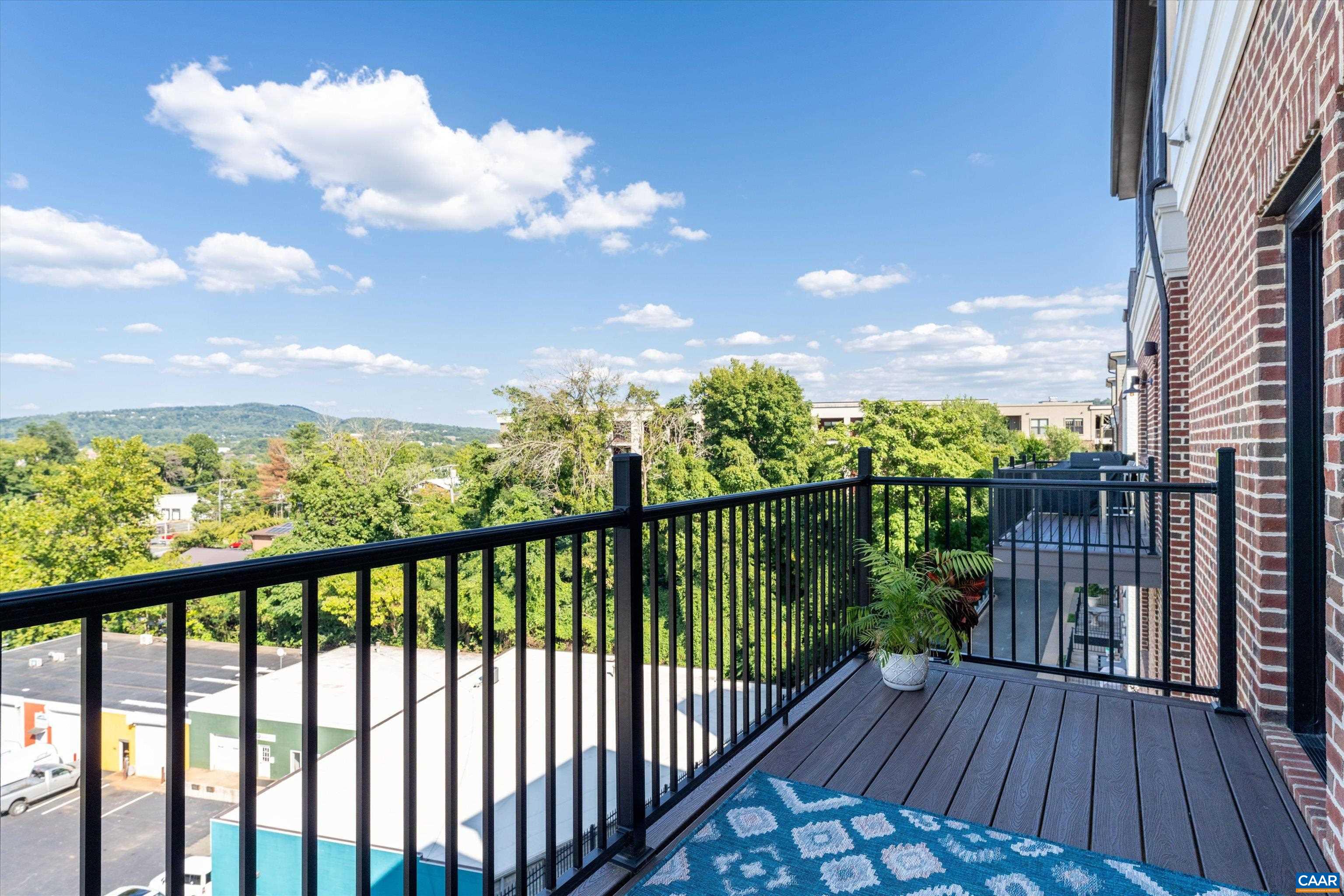1075 E WATER ST, CHARLOTTESVILLE, Virginia 22902, 3 Bedrooms Bedrooms, ,3 BathroomsBathrooms,Residential,1075 E WATER ST,666458 MLS # 666458