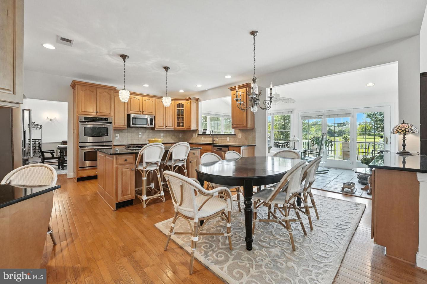 43152 VALIANT DR, CHANTILLY, Virginia 20152, 5 Bedrooms Bedrooms, ,4 BathroomsBathrooms,Residential,For sale,43152 VALIANT DR,VALO2096442 MLS # VALO2096442