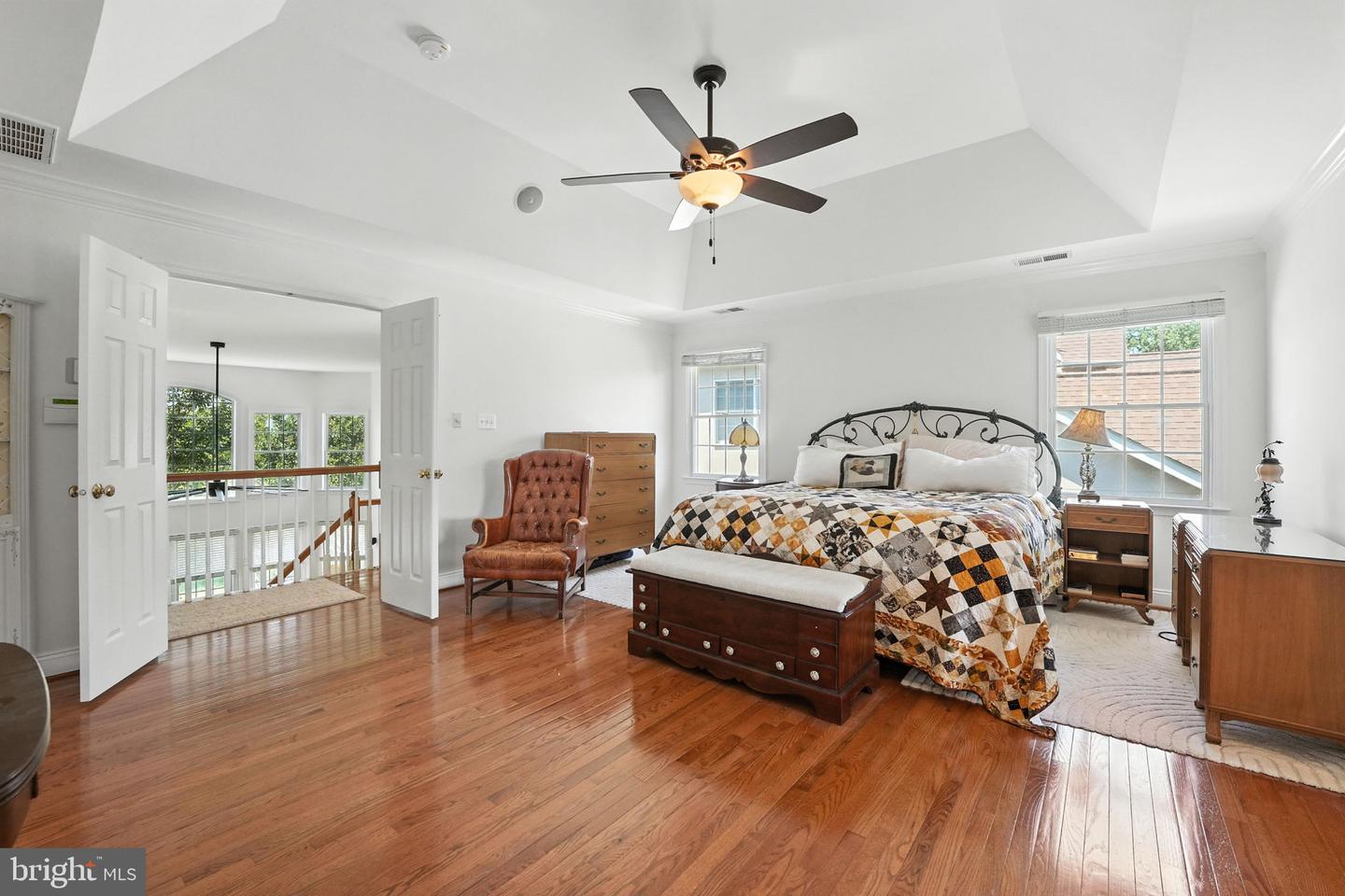 43152 VALIANT DR, CHANTILLY, Virginia 20152, 5 Bedrooms Bedrooms, ,4 BathroomsBathrooms,Residential,For sale,43152 VALIANT DR,VALO2096442 MLS # VALO2096442