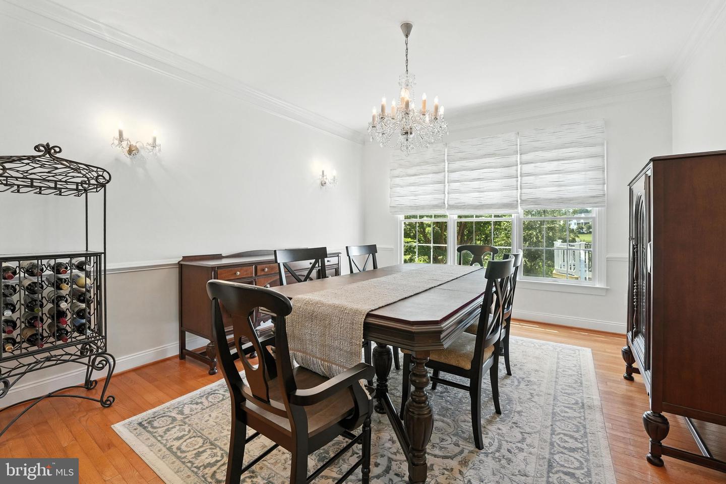 43152 VALIANT DR, CHANTILLY, Virginia 20152, 5 Bedrooms Bedrooms, ,4 BathroomsBathrooms,Residential,For sale,43152 VALIANT DR,VALO2096442 MLS # VALO2096442