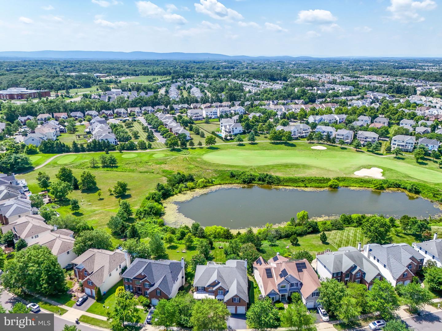 43152 VALIANT DR, CHANTILLY, Virginia 20152, 5 Bedrooms Bedrooms, ,4 BathroomsBathrooms,Residential,For sale,43152 VALIANT DR,VALO2096442 MLS # VALO2096442