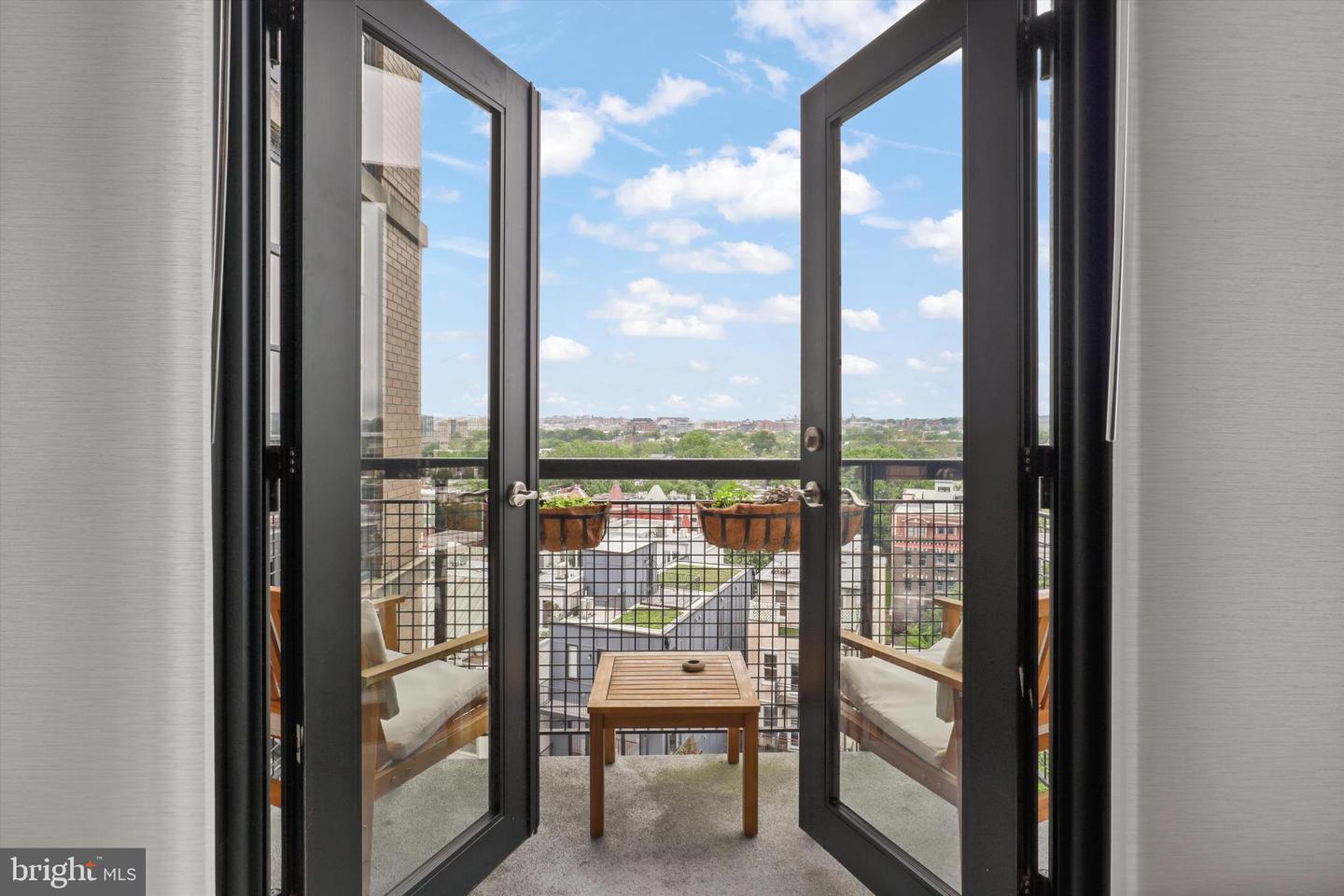 437 NEW YORK AVE NW #1003, WASHINGTON, District Of Columbia 20001, 1 Bedroom Bedrooms, ,1 BathroomBathrooms,Residential,For sale,437 NEW YORK AVE NW #1003,DCDC2201266 MLS # DCDC2201266