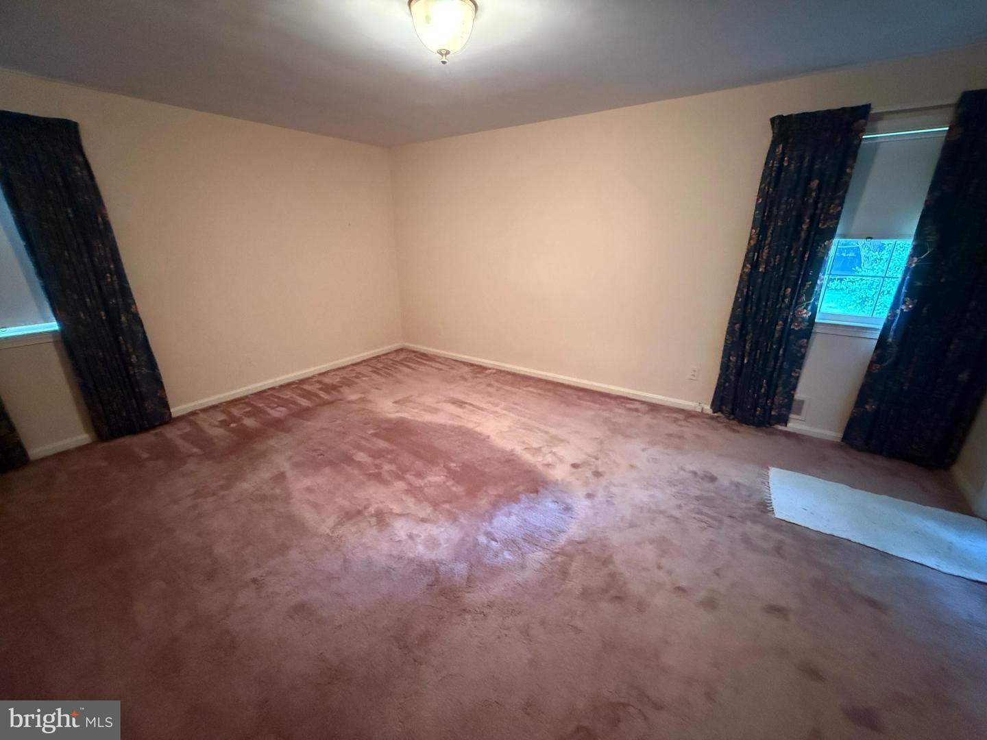 8310 ASHWOOD DR, ALEXANDRIA, Virginia 22308, 4 Bedrooms Bedrooms, ,2 BathroomsBathrooms,Residential,For sale,8310 ASHWOOD DR,VAFX2242618 MLS # VAFX2242618