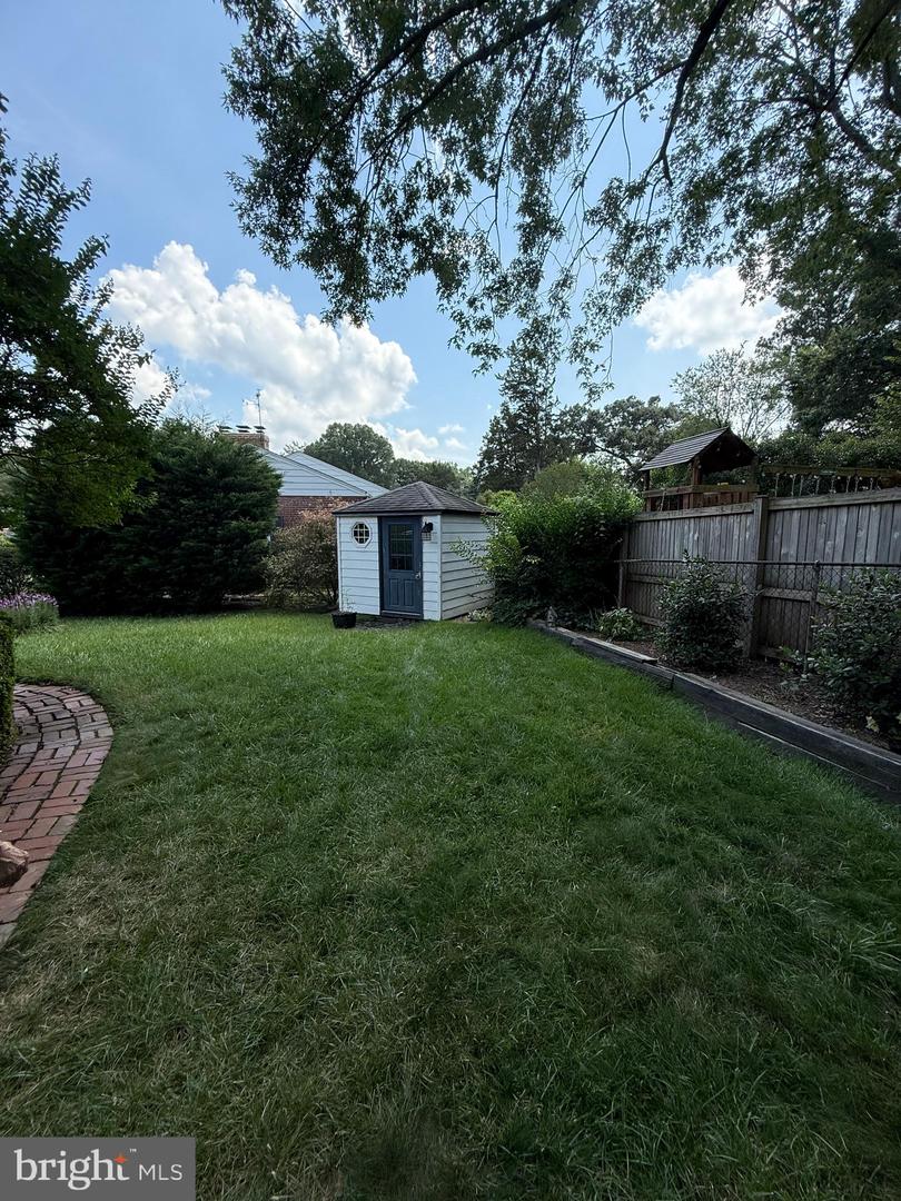 8310 ASHWOOD DR, ALEXANDRIA, Virginia 22308, 4 Bedrooms Bedrooms, ,2 BathroomsBathrooms,Residential,For sale,8310 ASHWOOD DR,VAFX2242618 MLS # VAFX2242618