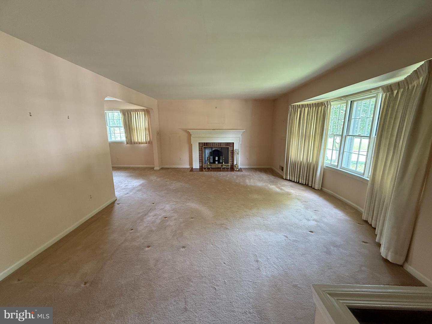 8310 ASHWOOD DR, ALEXANDRIA, Virginia 22308, 4 Bedrooms Bedrooms, ,2 BathroomsBathrooms,Residential,For sale,8310 ASHWOOD DR,VAFX2242618 MLS # VAFX2242618