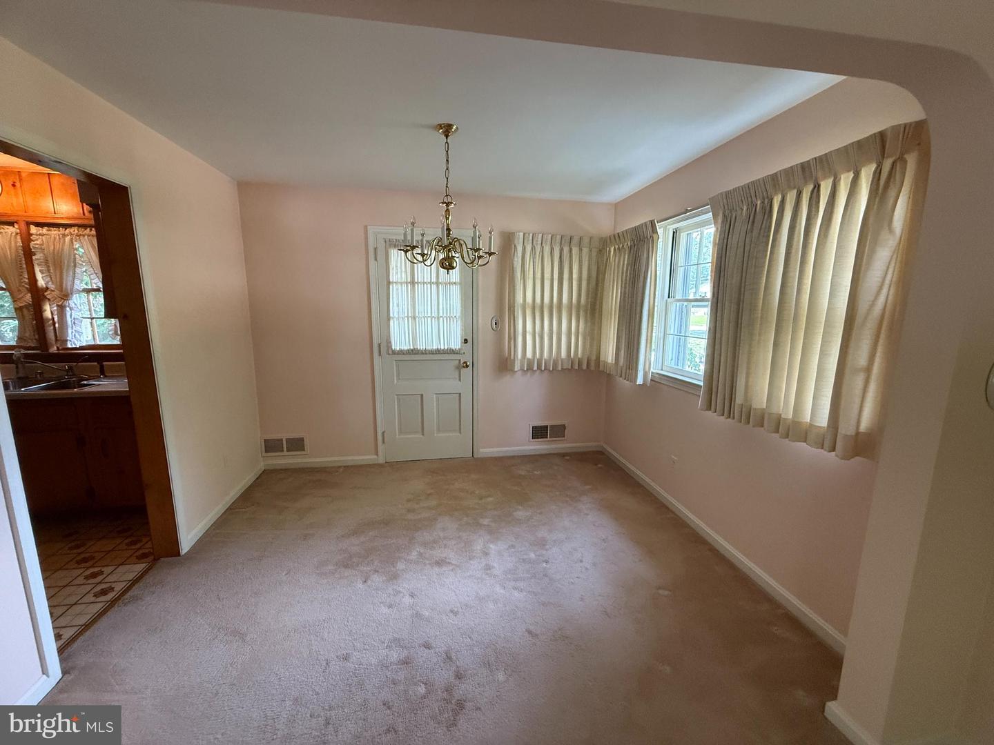 8310 ASHWOOD DR, ALEXANDRIA, Virginia 22308, 4 Bedrooms Bedrooms, ,2 BathroomsBathrooms,Residential,For sale,8310 ASHWOOD DR,VAFX2242618 MLS # VAFX2242618