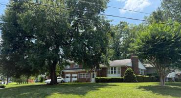 8310 ASHWOOD DR, ALEXANDRIA, Virginia 22308, 4 Bedrooms Bedrooms, ,2 BathroomsBathrooms,Residential,For sale,8310 ASHWOOD DR,VAFX2242618 MLS # VAFX2242618