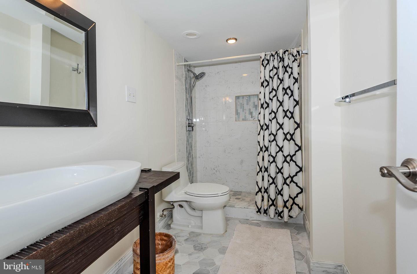 6800 FLEETWOOD RD #701, MCLEAN, Virginia 22101, 3 Bedrooms Bedrooms, ,2 BathroomsBathrooms,Residential,For sale,6800 FLEETWOOD RD #701,VAFX2242786 MLS # VAFX2242786