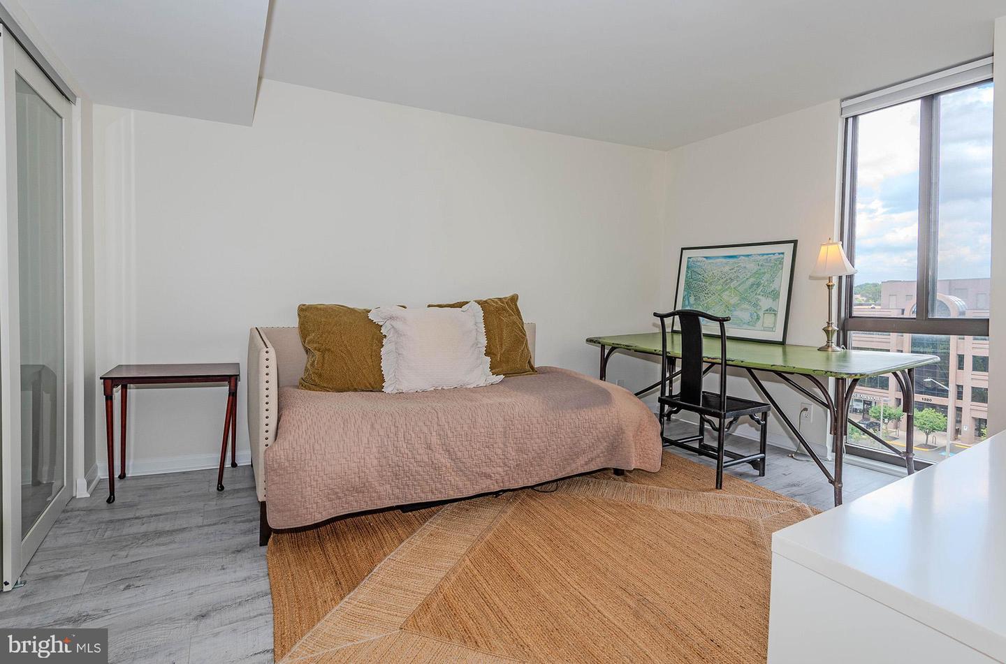 6800 FLEETWOOD RD #701, MCLEAN, Virginia 22101, 3 Bedrooms Bedrooms, ,2 BathroomsBathrooms,Residential,For sale,6800 FLEETWOOD RD #701,VAFX2242786 MLS # VAFX2242786