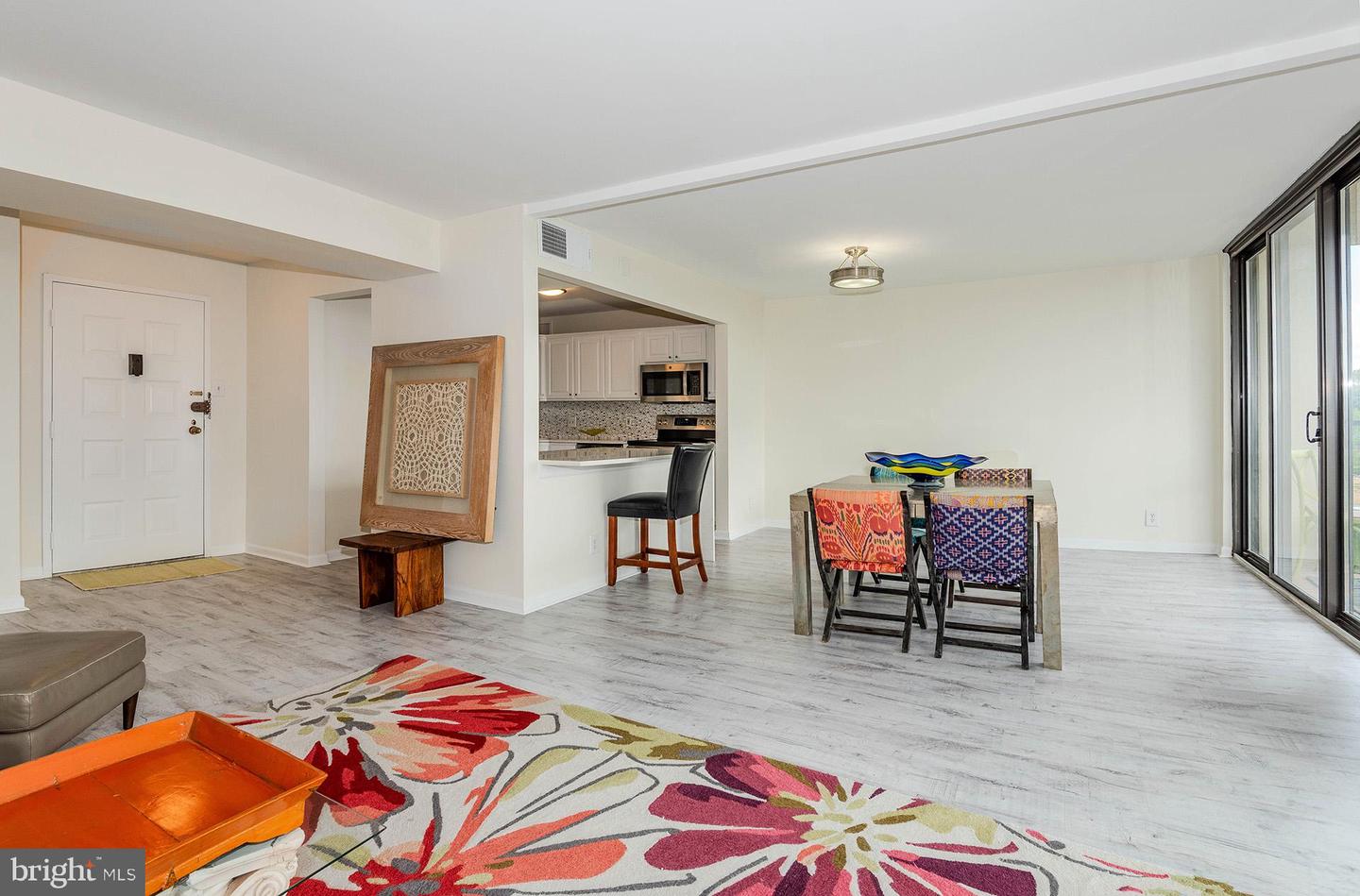 6800 FLEETWOOD RD #701, MCLEAN, Virginia 22101, 3 Bedrooms Bedrooms, ,2 BathroomsBathrooms,Residential,For sale,6800 FLEETWOOD RD #701,VAFX2242786 MLS # VAFX2242786