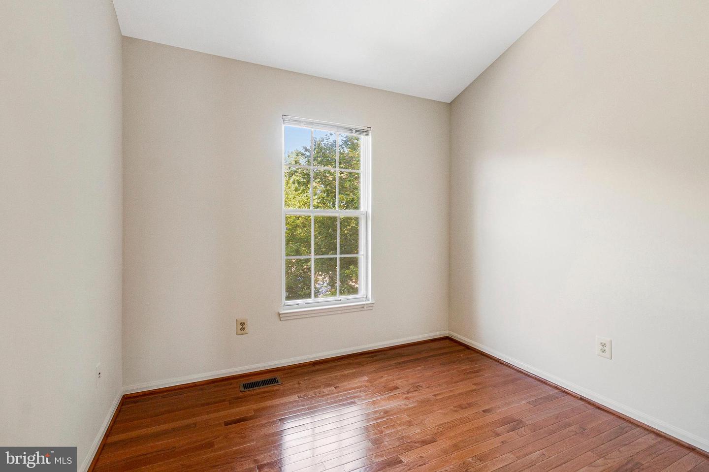 7000 GATTON SQ, ALEXANDRIA, Virginia 22315, 4 Bedrooms Bedrooms, ,3 BathroomsBathrooms,Residential,For sale,7000 GATTON SQ,VAFX2242804 MLS # VAFX2242804