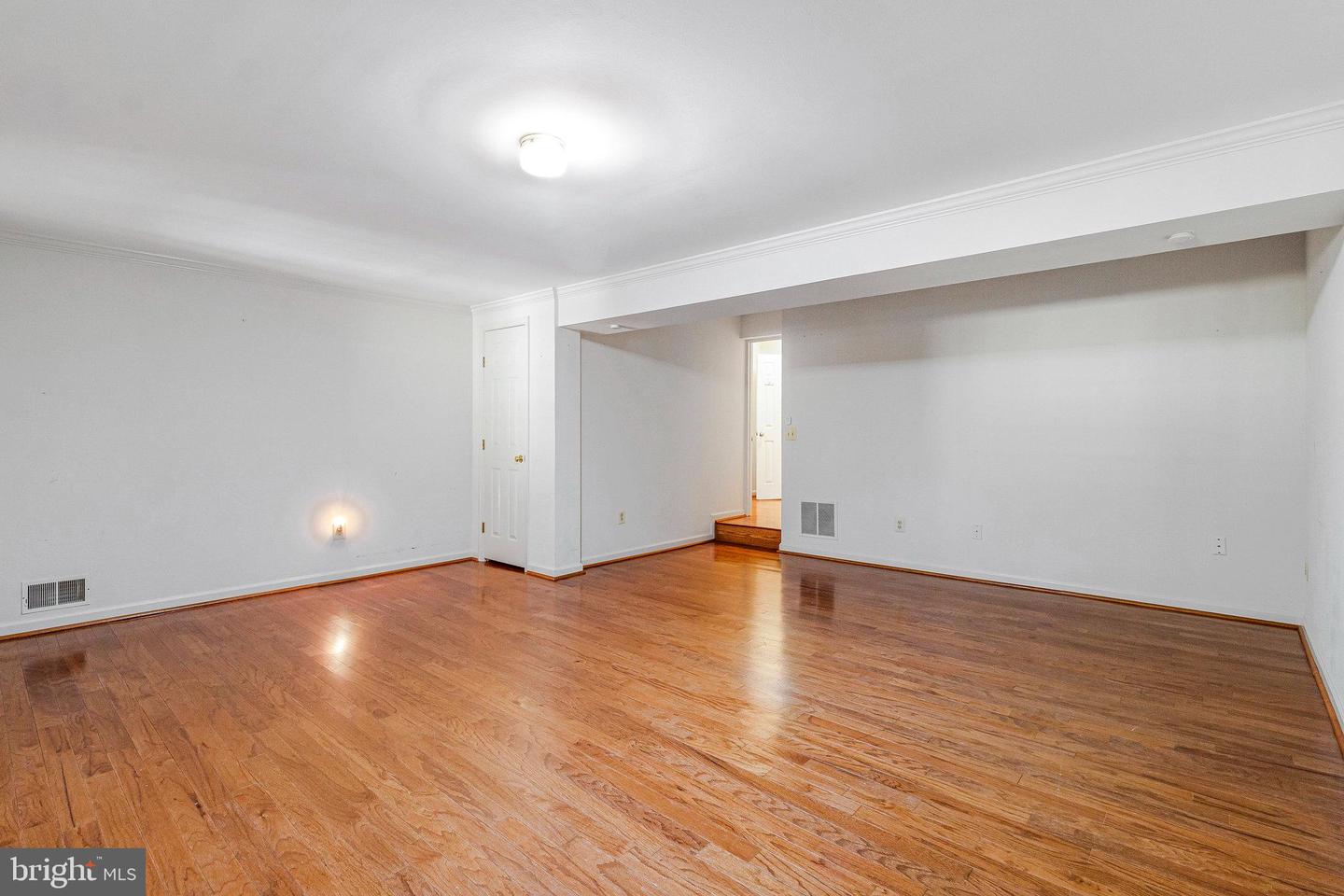 7000 GATTON SQ, ALEXANDRIA, Virginia 22315, 4 Bedrooms Bedrooms, ,3 BathroomsBathrooms,Residential,For sale,7000 GATTON SQ,VAFX2242804 MLS # VAFX2242804