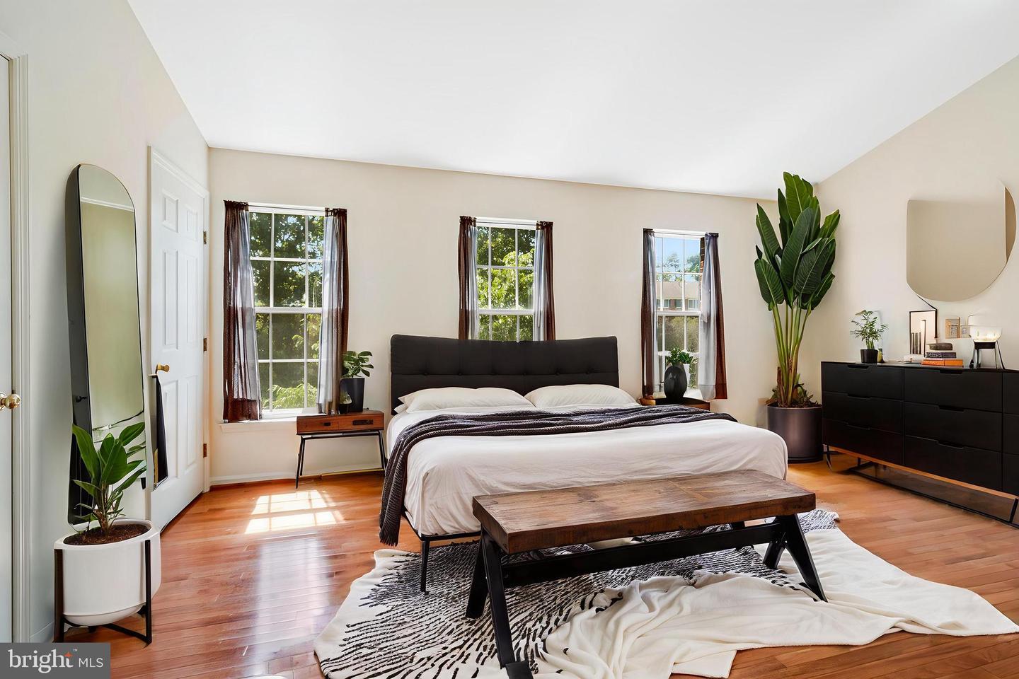 7000 GATTON SQ, ALEXANDRIA, Virginia 22315, 4 Bedrooms Bedrooms, ,3 BathroomsBathrooms,Residential,For sale,7000 GATTON SQ,VAFX2242804 MLS # VAFX2242804