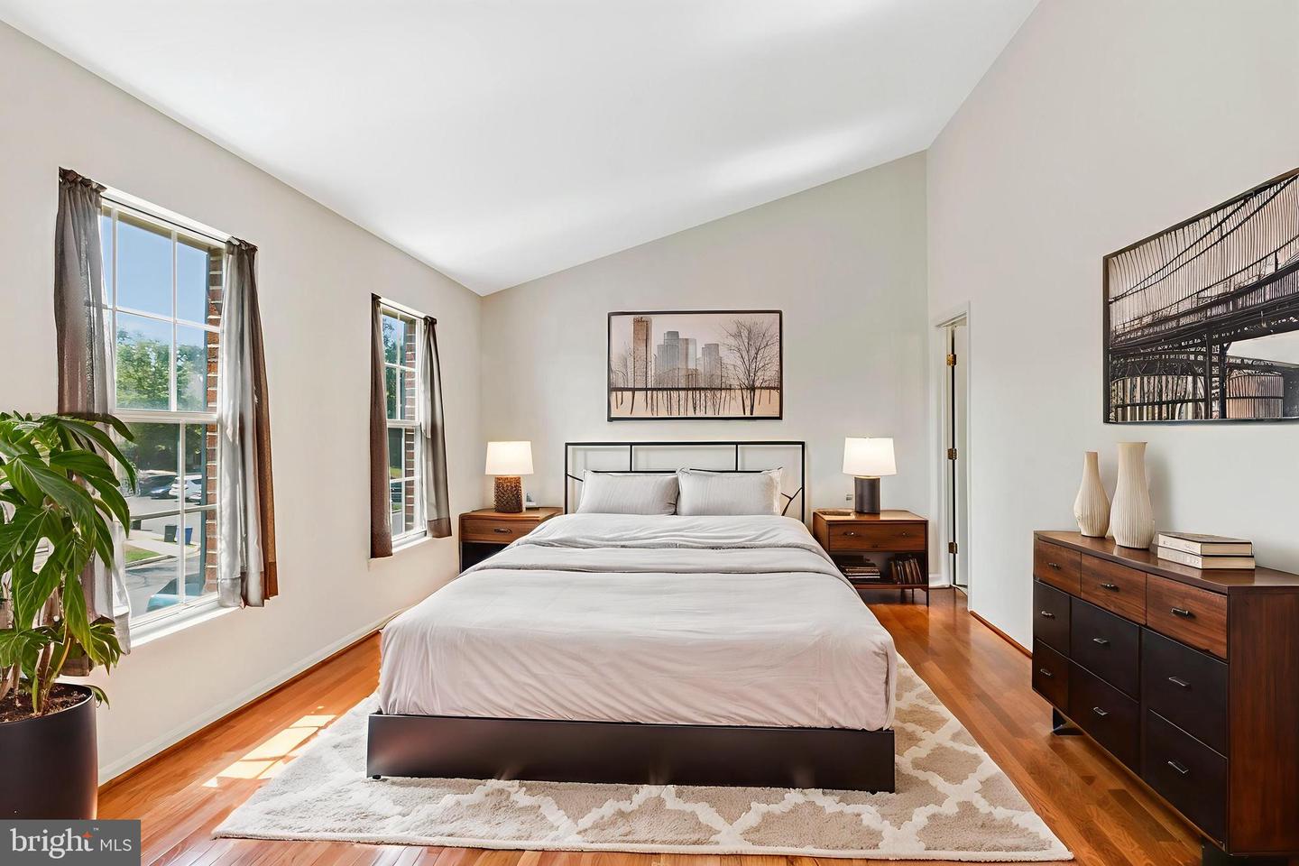 7000 GATTON SQ, ALEXANDRIA, Virginia 22315, 4 Bedrooms Bedrooms, ,3 BathroomsBathrooms,Residential,For sale,7000 GATTON SQ,VAFX2242804 MLS # VAFX2242804