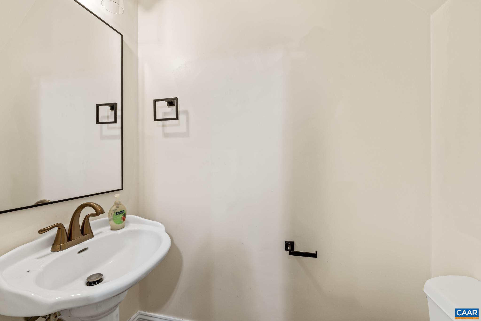 505 GEORGETOWN RD, CHARLOTTESVILLE, Virginia 22901, 4 Bedrooms Bedrooms, ,2 BathroomsBathrooms,Residential,505 GEORGETOWN RD,666585 MLS # 666585