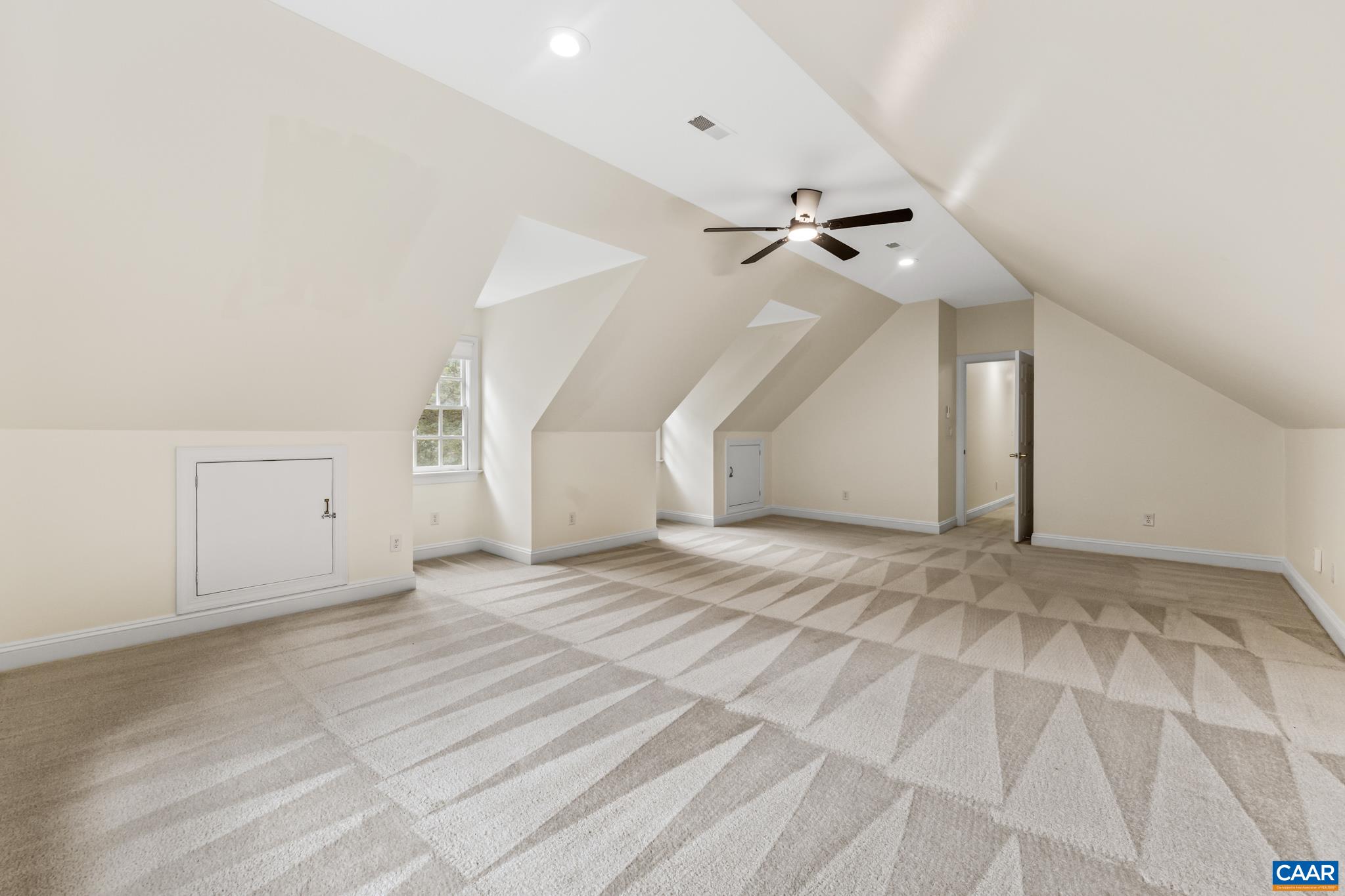 505 GEORGETOWN RD, CHARLOTTESVILLE, Virginia 22901, 4 Bedrooms Bedrooms, ,2 BathroomsBathrooms,Residential,505 GEORGETOWN RD,666585 MLS # 666585
