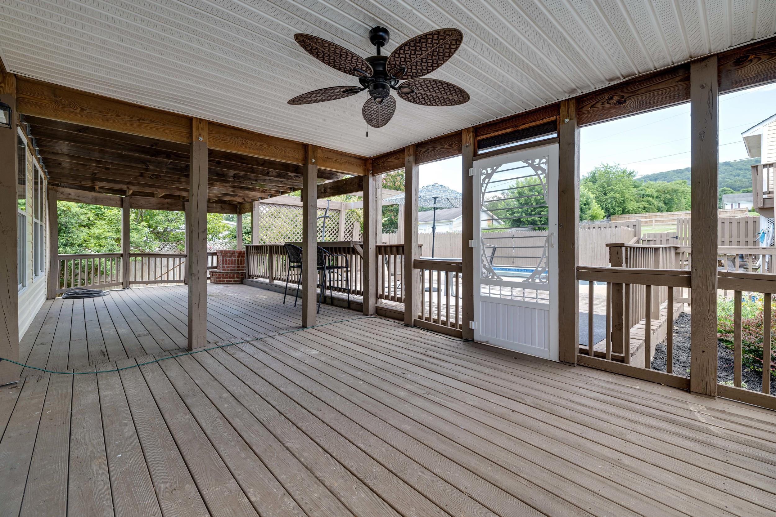 369 ELDON YATES DR, STANLEY, Virginia 22851, 4 Bedrooms Bedrooms, ,4 BathroomsBathrooms,Residential,369 ELDON YATES DR,666596 MLS # 666596