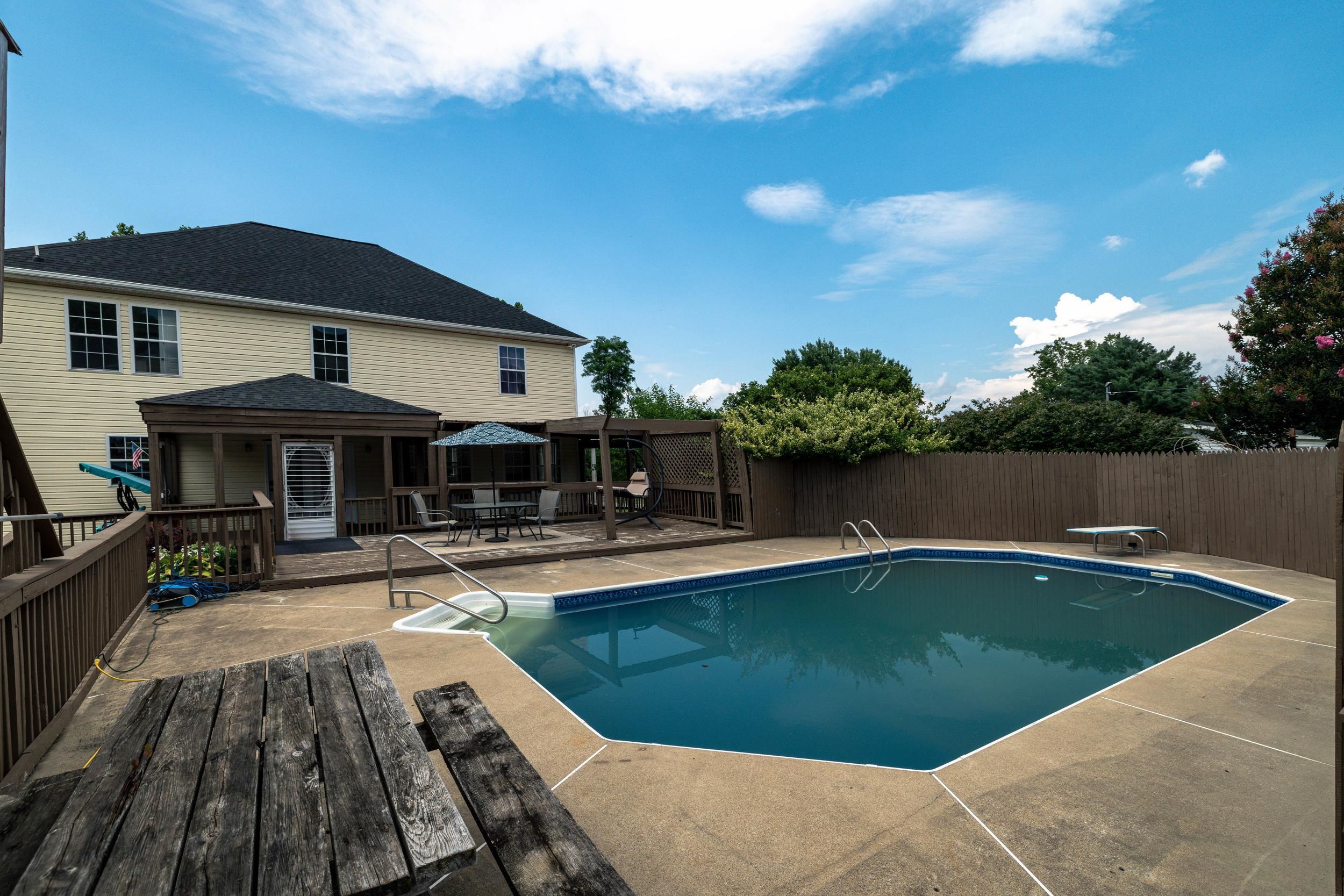 369 ELDON YATES DR, STANLEY, Virginia 22851, 4 Bedrooms Bedrooms, ,4 BathroomsBathrooms,Residential,369 ELDON YATES DR,666596 MLS # 666596