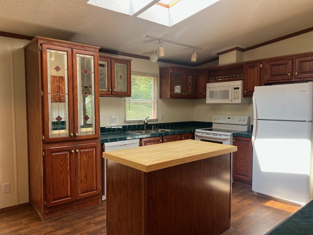 1040 ALBEMARLE AVE, WAYNESBORO, Virginia 22980, 4 Bedrooms Bedrooms, ,2 BathroomsBathrooms,Residential,1040 ALBEMARLE AVE,666604 MLS # 666604