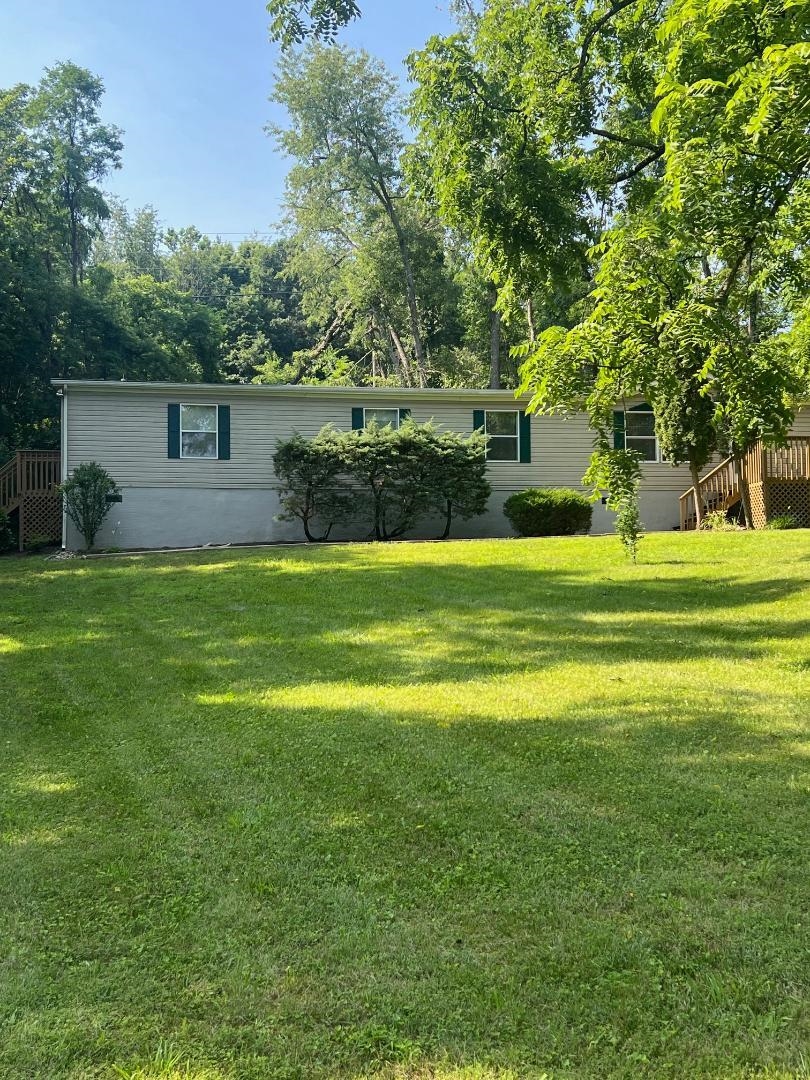 1040 ALBEMARLE AVE, WAYNESBORO, Virginia 22980, 4 Bedrooms Bedrooms, ,2 BathroomsBathrooms,Residential,1040 ALBEMARLE AVE,666604 MLS # 666604