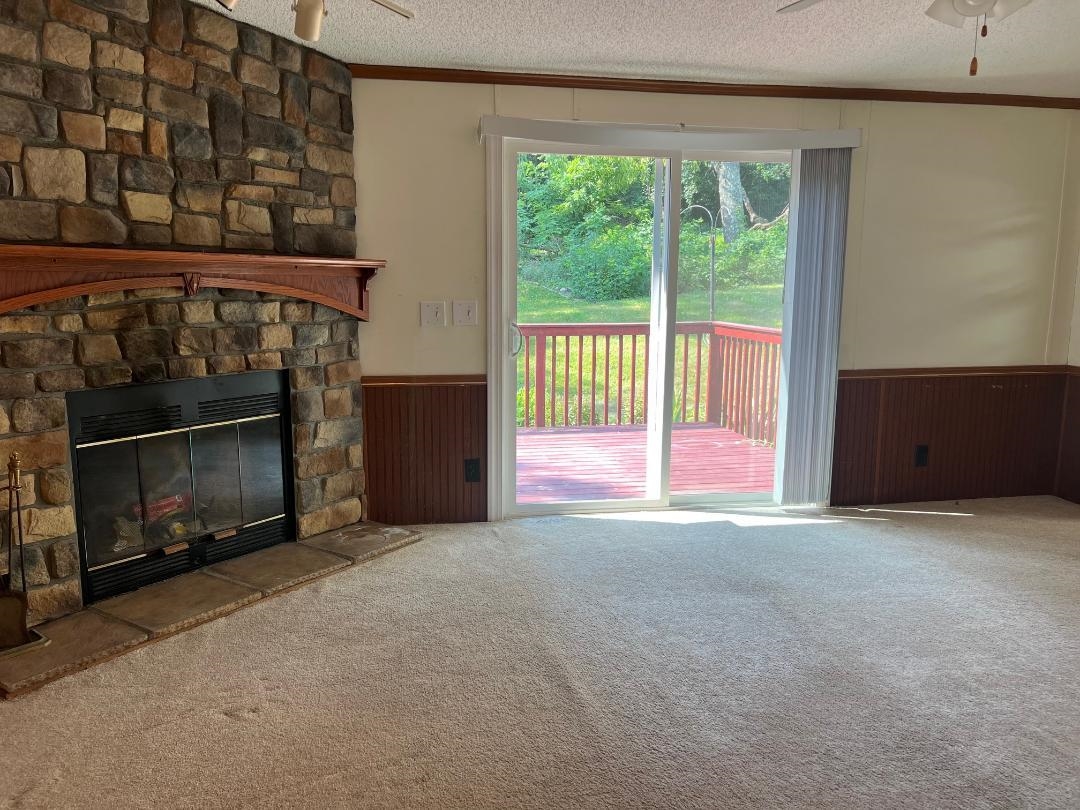 1040 ALBEMARLE AVE, WAYNESBORO, Virginia 22980, 4 Bedrooms Bedrooms, ,2 BathroomsBathrooms,Residential,1040 ALBEMARLE AVE,666604 MLS # 666604