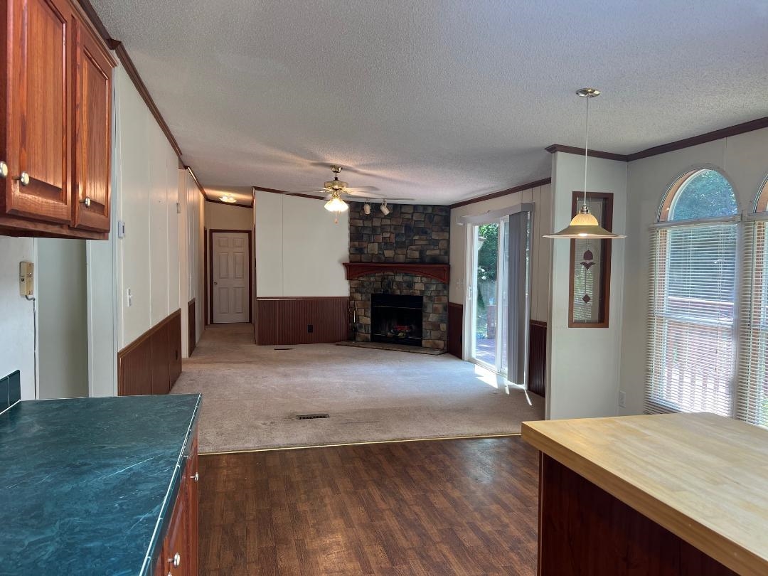 1040 ALBEMARLE AVE, WAYNESBORO, Virginia 22980, 4 Bedrooms Bedrooms, ,2 BathroomsBathrooms,Residential,1040 ALBEMARLE AVE,666604 MLS # 666604