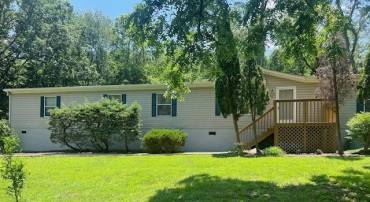 1040 ALBEMARLE AVE, WAYNESBORO, Virginia 22980, 4 Bedrooms Bedrooms, ,2 BathroomsBathrooms,Residential,1040 ALBEMARLE AVE,666604 MLS # 666604