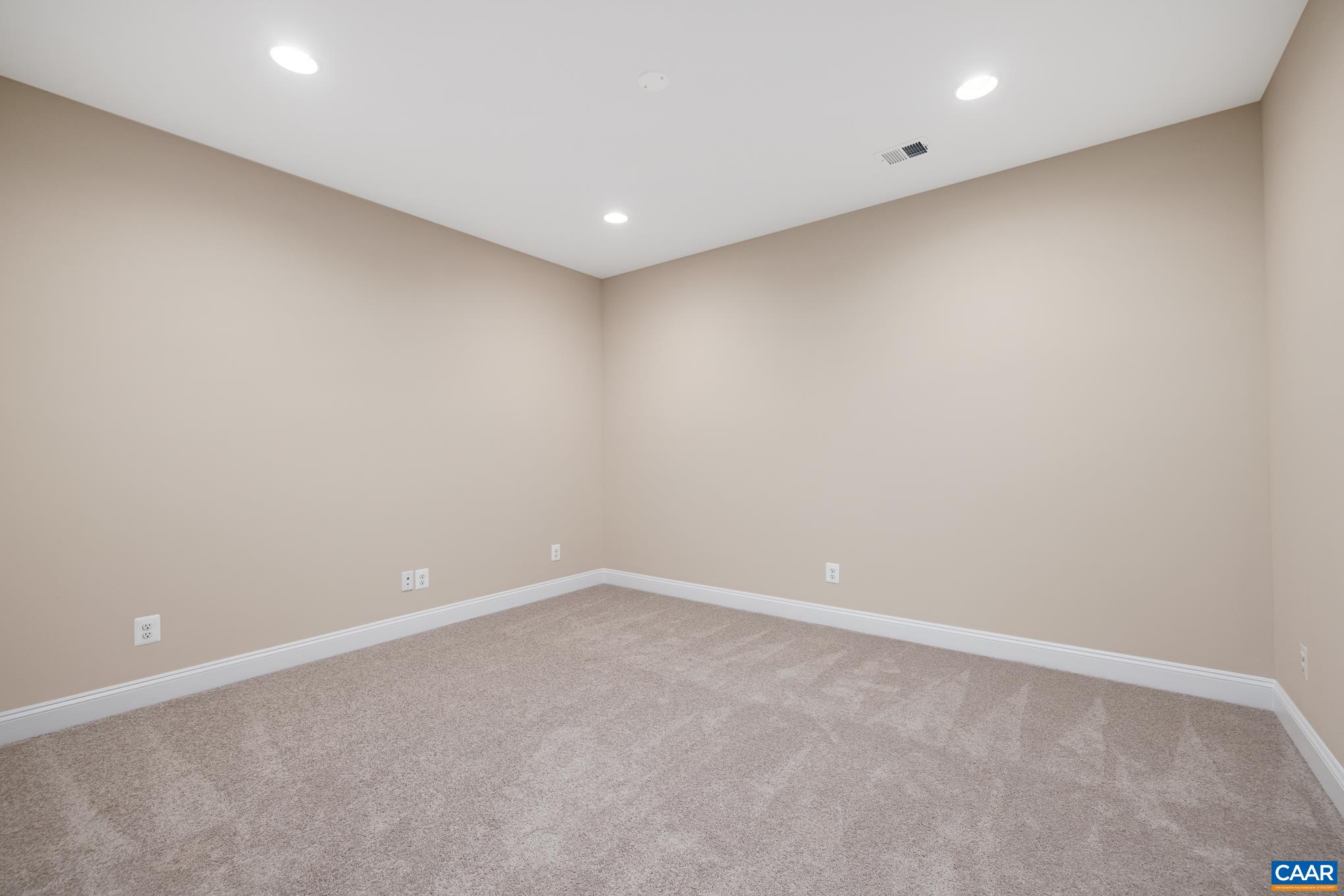 101 PEA RIDGE RD, STANARDSVILLE, Virginia 22973, 3 Bedrooms Bedrooms, ,2 BathroomsBathrooms,Residential,The South River,101 PEA RIDGE RD,666609 MLS # 666609