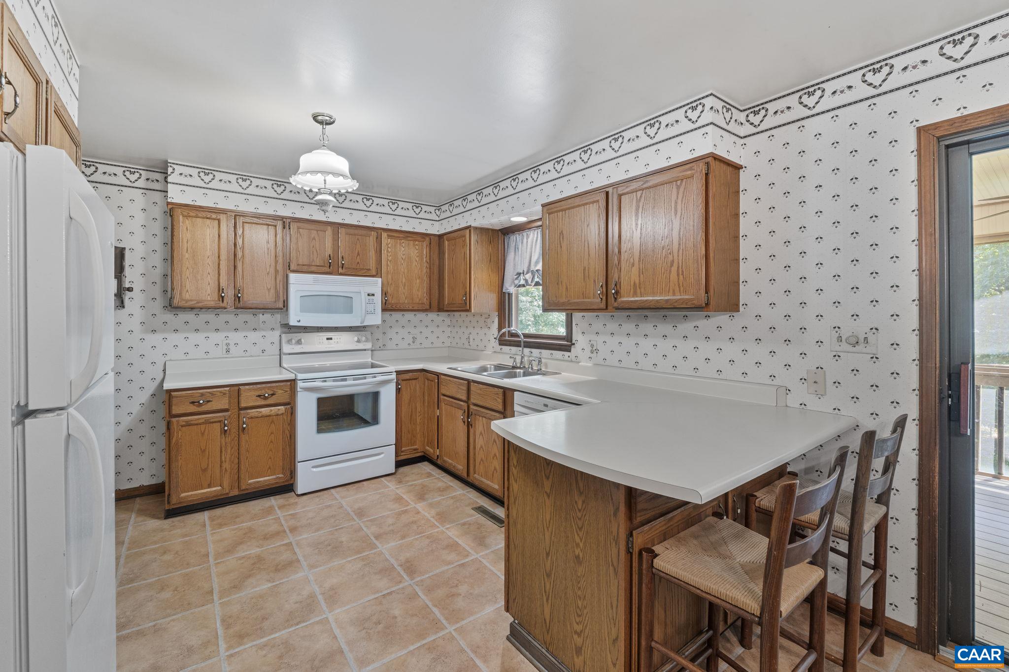 3911 PRITCHETT LN, CHARLOTTESVILLE, Virginia 22911, 4 Bedrooms Bedrooms, ,2 BathroomsBathrooms,Residential,Eagles Nest,3911 PRITCHETT LN,666616 MLS # 666616