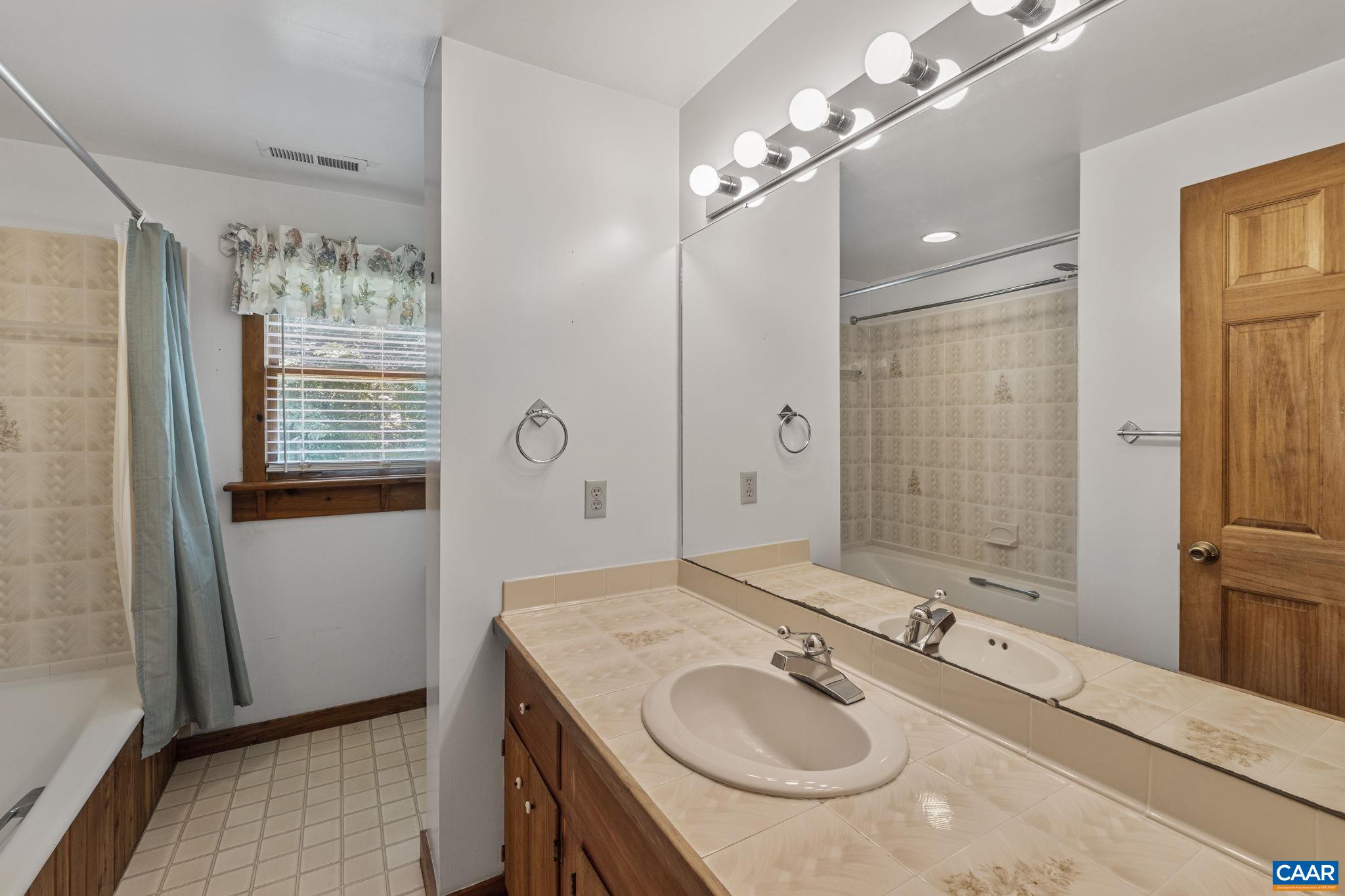 3911 PRITCHETT LN, CHARLOTTESVILLE, Virginia 22911, 4 Bedrooms Bedrooms, ,2 BathroomsBathrooms,Residential,Eagles Nest,3911 PRITCHETT LN,666616 MLS # 666616