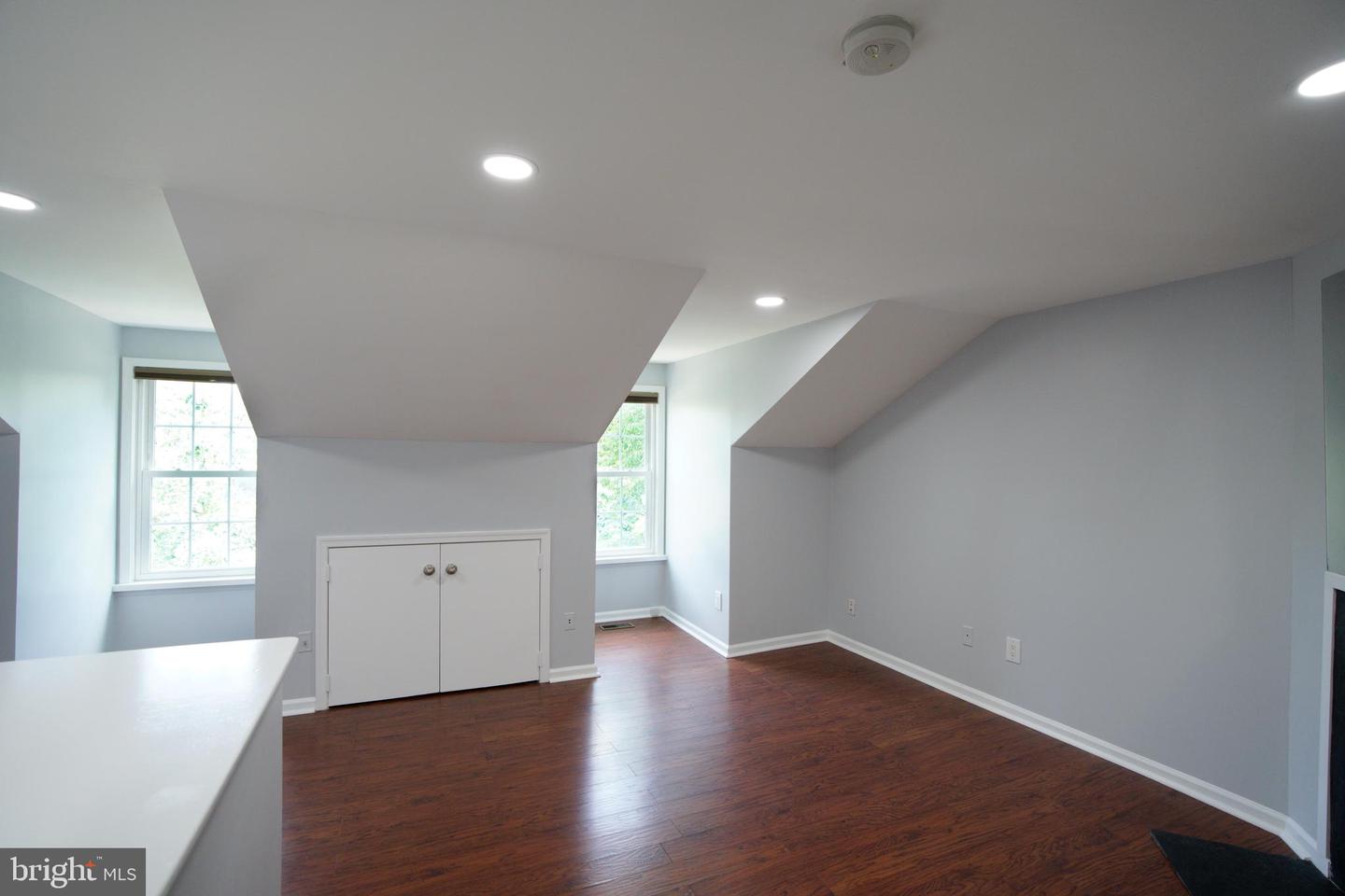 6006 HAVENER HOUSE WAY, CENTREVILLE, Virginia 20120, 2 Bedrooms Bedrooms, ,2 BathroomsBathrooms,Residential,For sale,6006 HAVENER HOUSE WAY,VAFX2244168 MLS # VAFX2244168