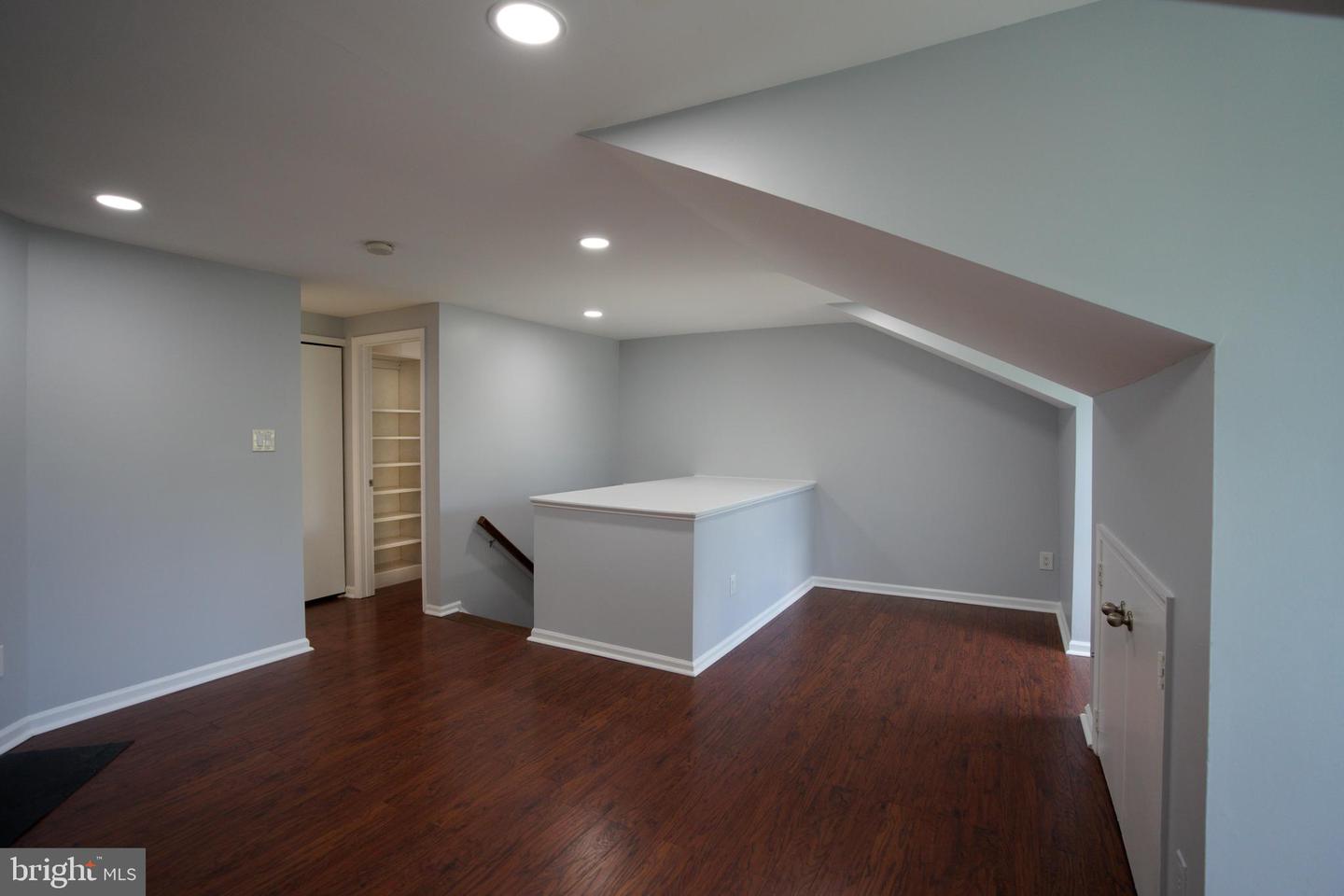6006 HAVENER HOUSE WAY, CENTREVILLE, Virginia 20120, 2 Bedrooms Bedrooms, ,2 BathroomsBathrooms,Residential,For sale,6006 HAVENER HOUSE WAY,VAFX2244168 MLS # VAFX2244168