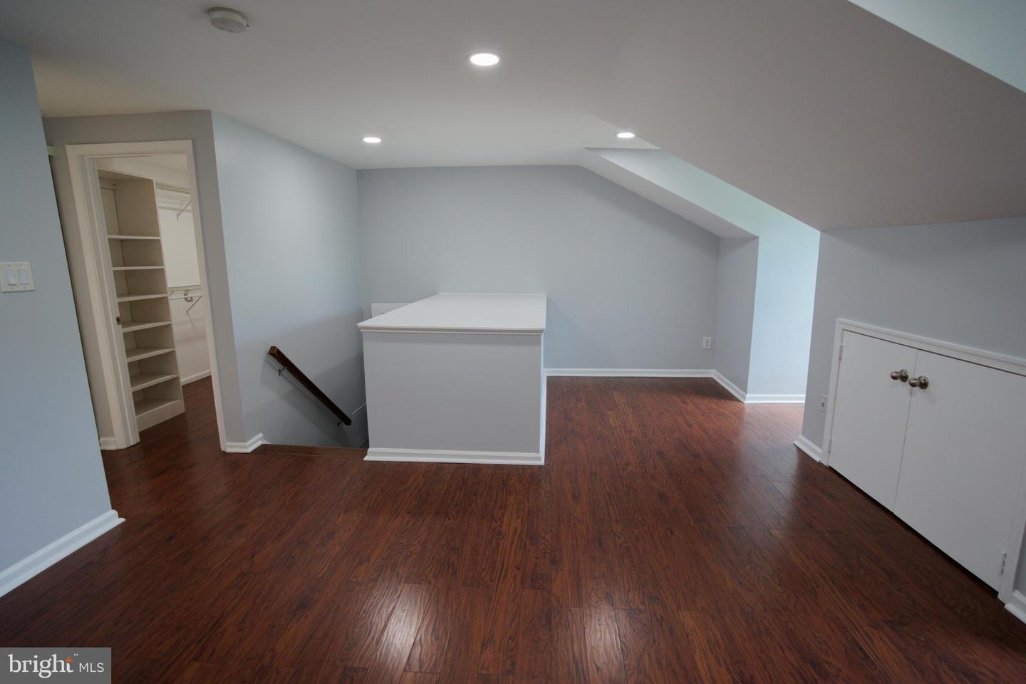 6006 HAVENER HOUSE WAY, CENTREVILLE, Virginia 20120, 2 Bedrooms Bedrooms, ,2 BathroomsBathrooms,Residential,For sale,6006 HAVENER HOUSE WAY,VAFX2244168 MLS # VAFX2244168