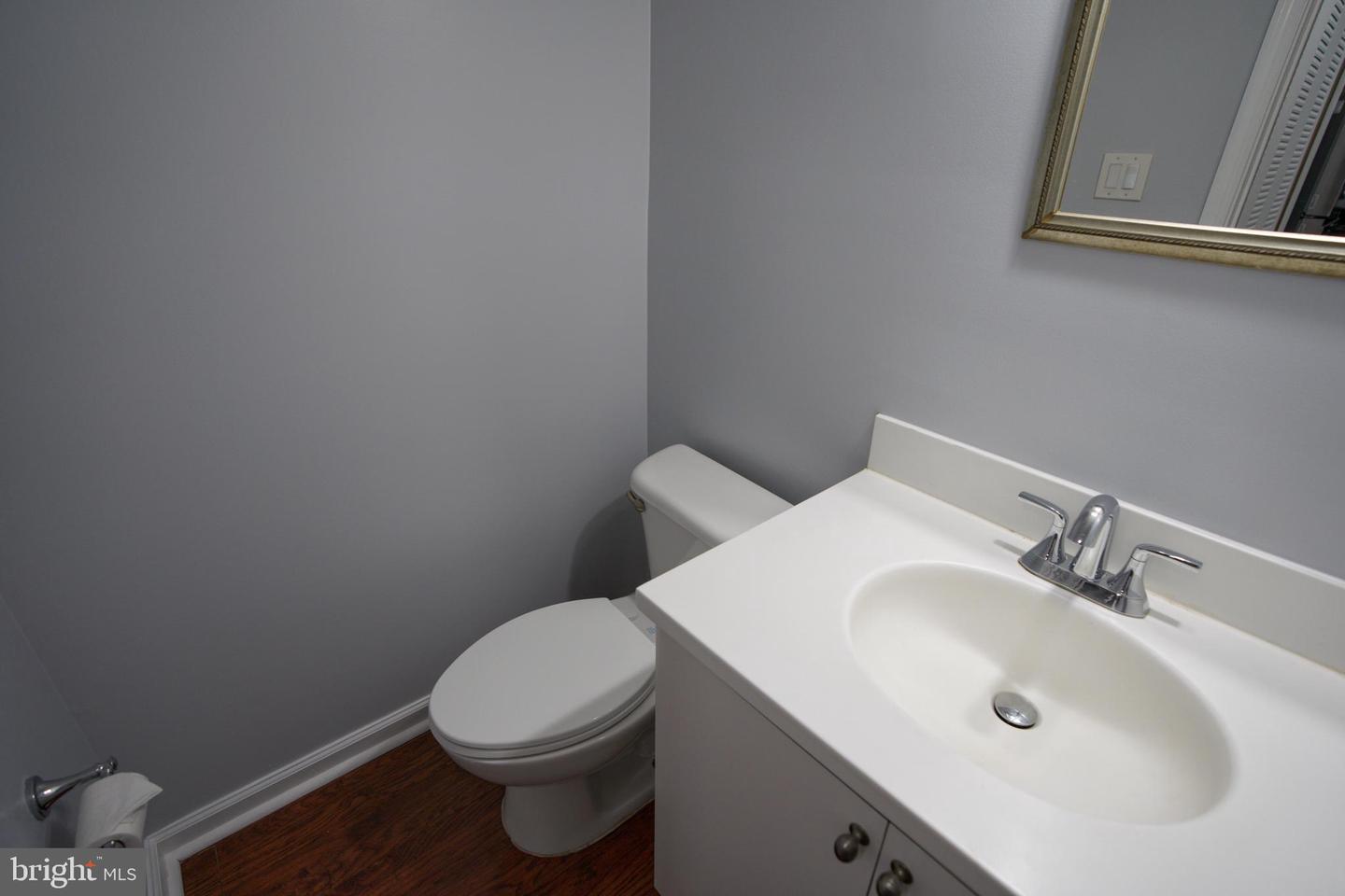 6006 HAVENER HOUSE WAY, CENTREVILLE, Virginia 20120, 2 Bedrooms Bedrooms, ,2 BathroomsBathrooms,Residential,For sale,6006 HAVENER HOUSE WAY,VAFX2244168 MLS # VAFX2244168