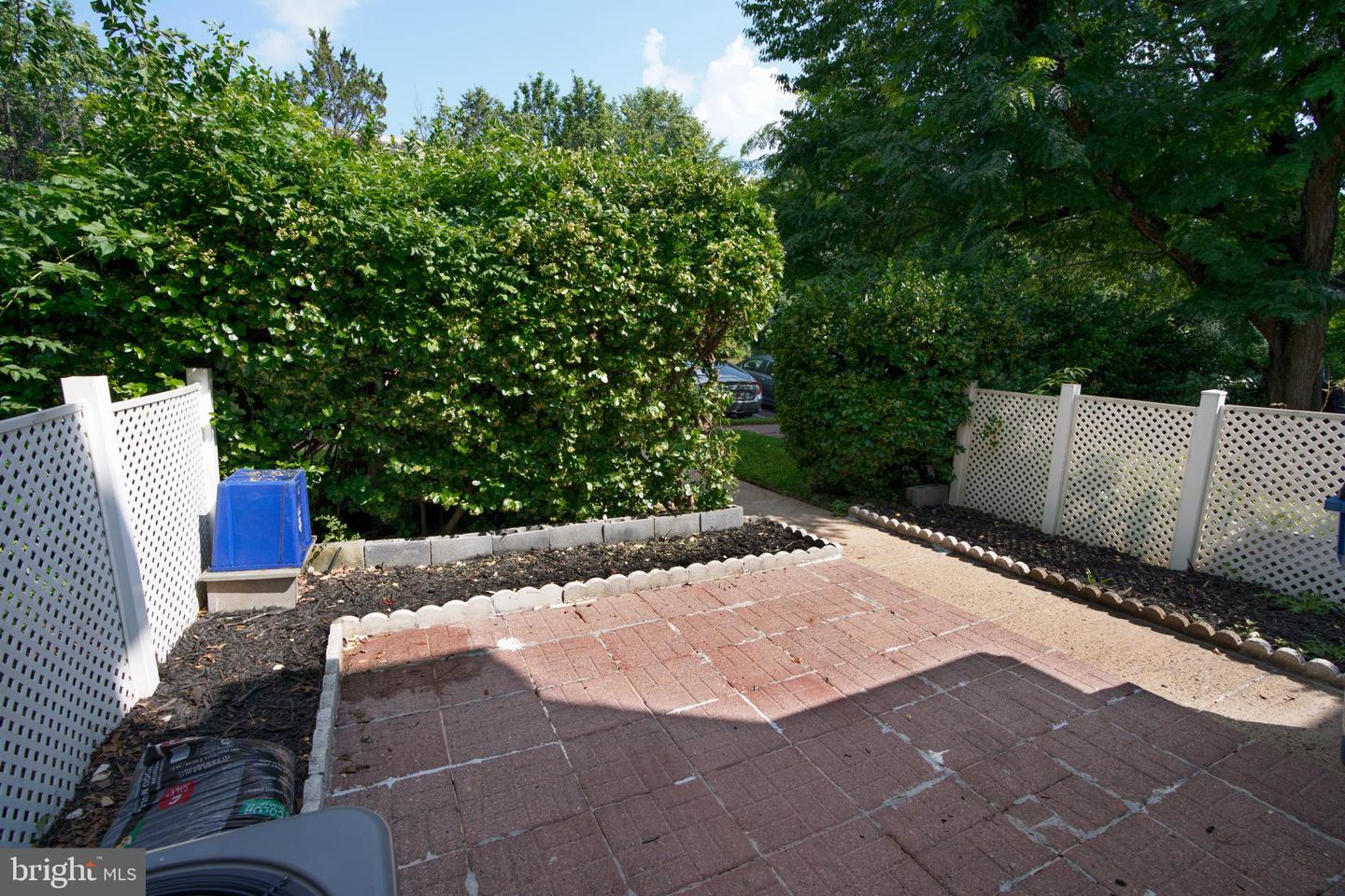 6006 HAVENER HOUSE WAY, CENTREVILLE, Virginia 20120, 2 Bedrooms Bedrooms, ,2 BathroomsBathrooms,Residential,For sale,6006 HAVENER HOUSE WAY,VAFX2244168 MLS # VAFX2244168