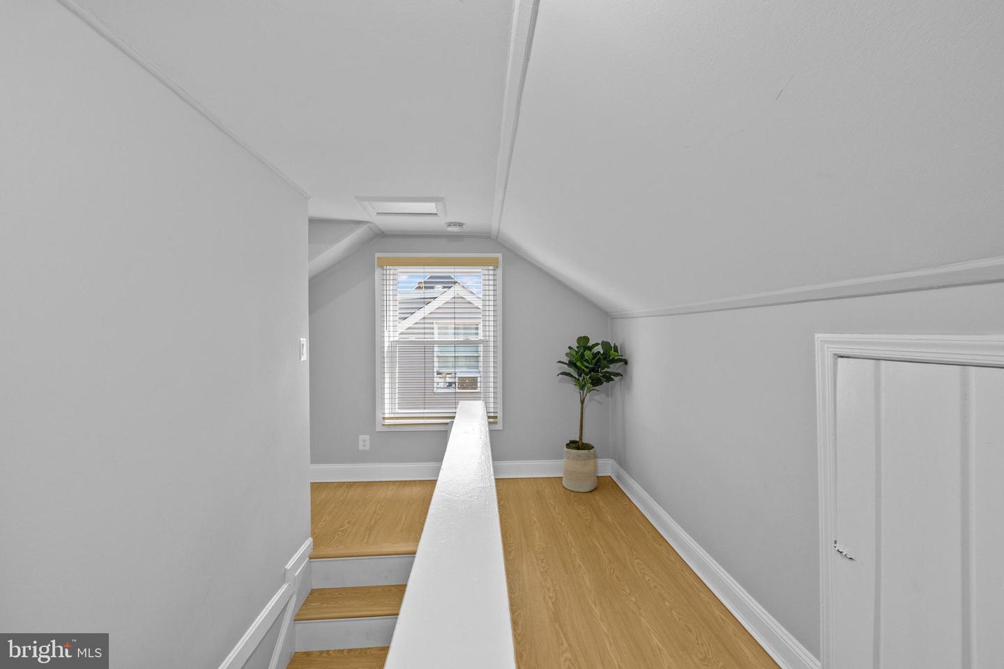 2911 BROOK DR, FALLS CHURCH, Virginia 22042, 3 Bedrooms Bedrooms, ,2 BathroomsBathrooms,Residential,For sale,2911 BROOK DR,VAFX2244930 MLS # VAFX2244930