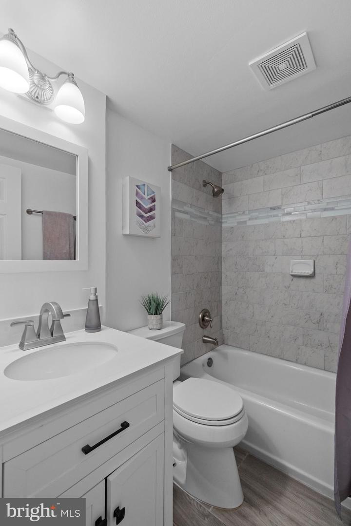 2911 BROOK DR, FALLS CHURCH, Virginia 22042, 3 Bedrooms Bedrooms, ,2 BathroomsBathrooms,Residential,For sale,2911 BROOK DR,VAFX2244930 MLS # VAFX2244930