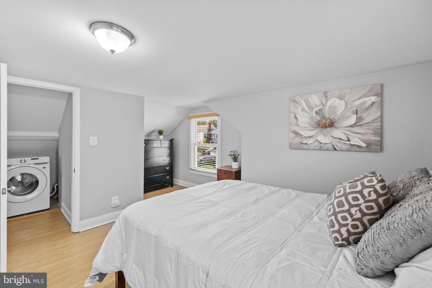 2911 BROOK DR, FALLS CHURCH, Virginia 22042, 3 Bedrooms Bedrooms, ,2 BathroomsBathrooms,Residential,For sale,2911 BROOK DR,VAFX2244930 MLS # VAFX2244930