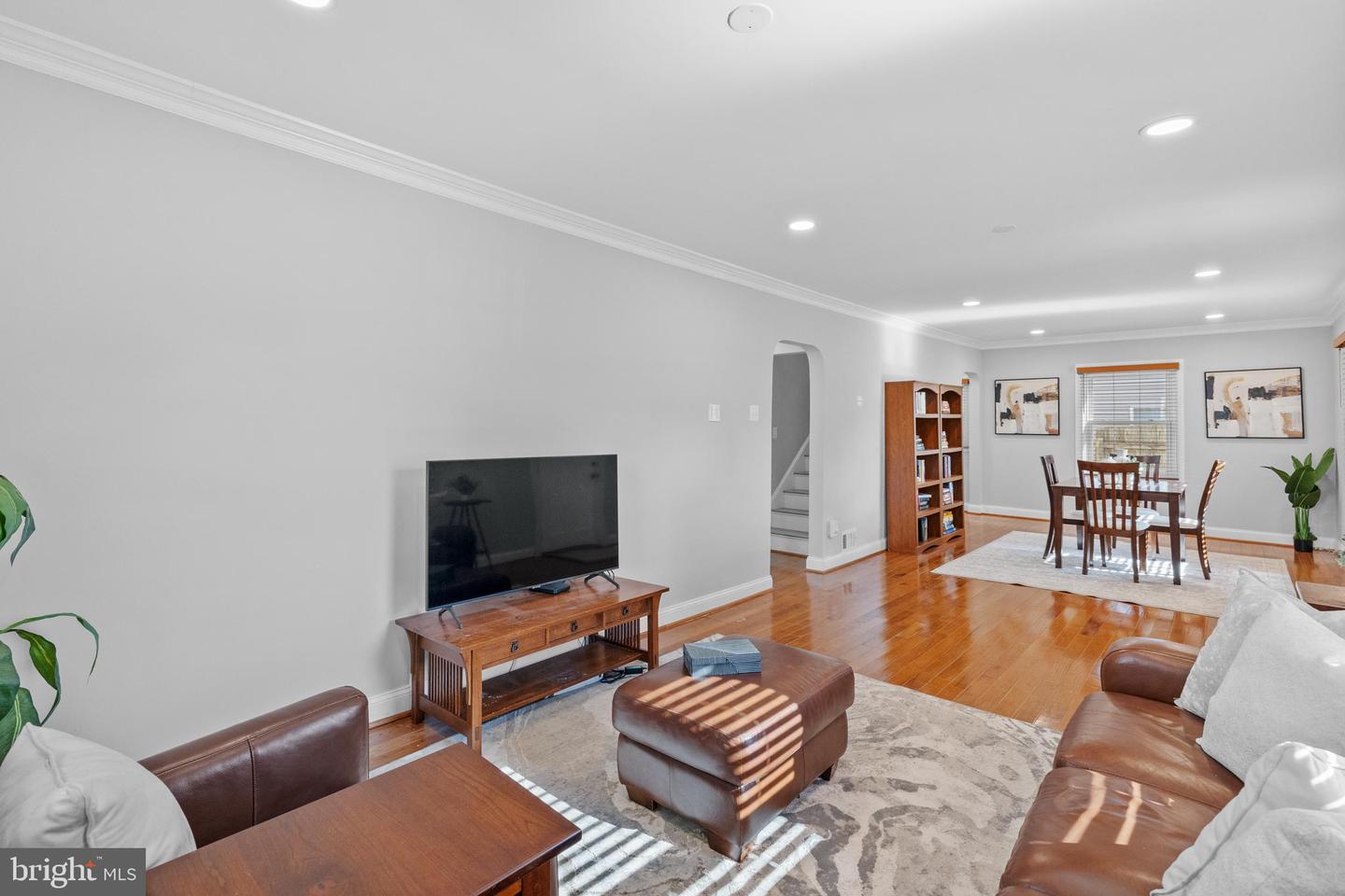 2911 BROOK DR, FALLS CHURCH, Virginia 22042, 3 Bedrooms Bedrooms, ,2 BathroomsBathrooms,Residential,For sale,2911 BROOK DR,VAFX2244930 MLS # VAFX2244930